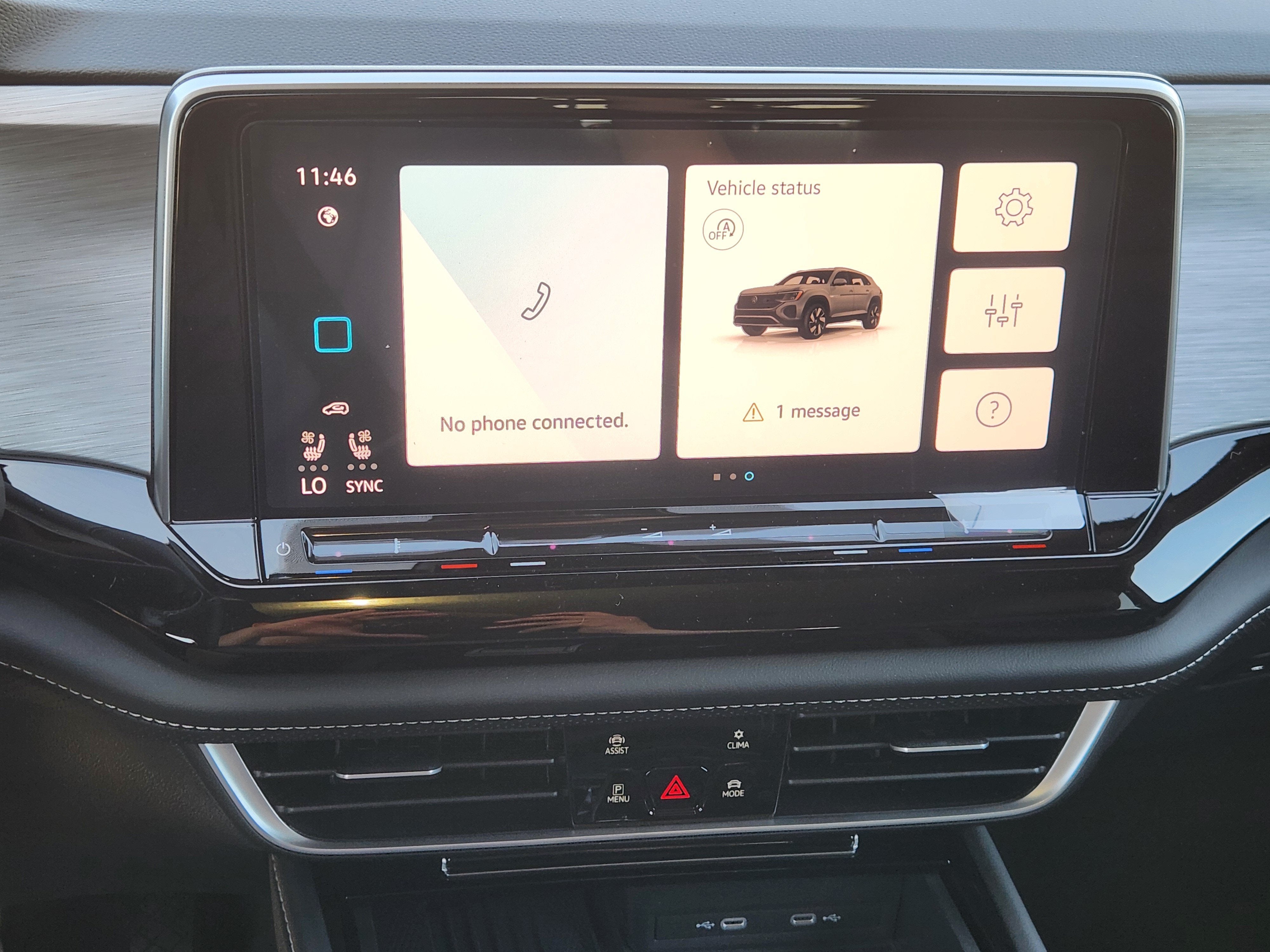 2026 Volkswagen Atlas Cross Sport 2.0T SE w/Technology