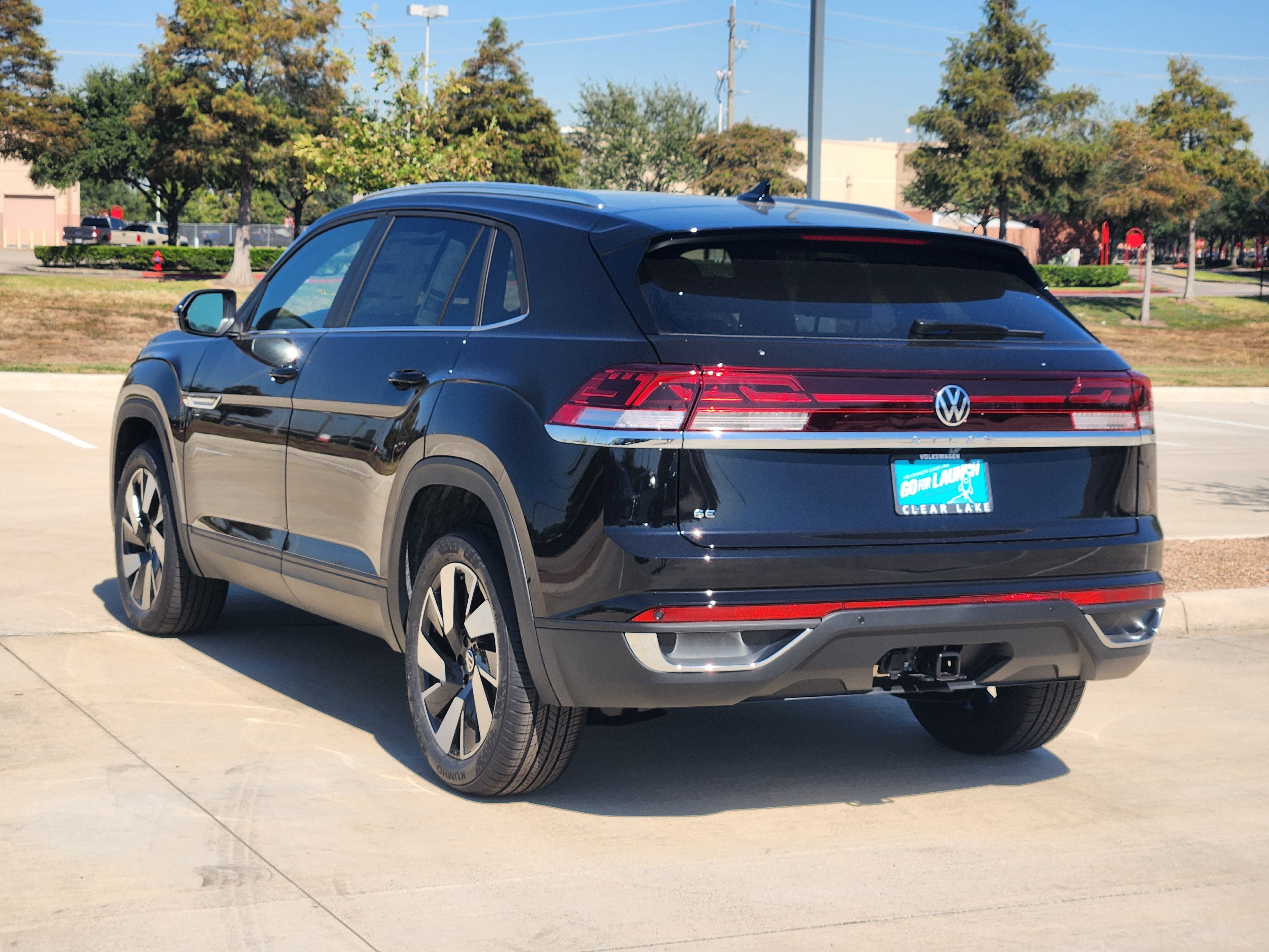 2026 Volkswagen Atlas Cross Sport 2.0T SE w/Technology