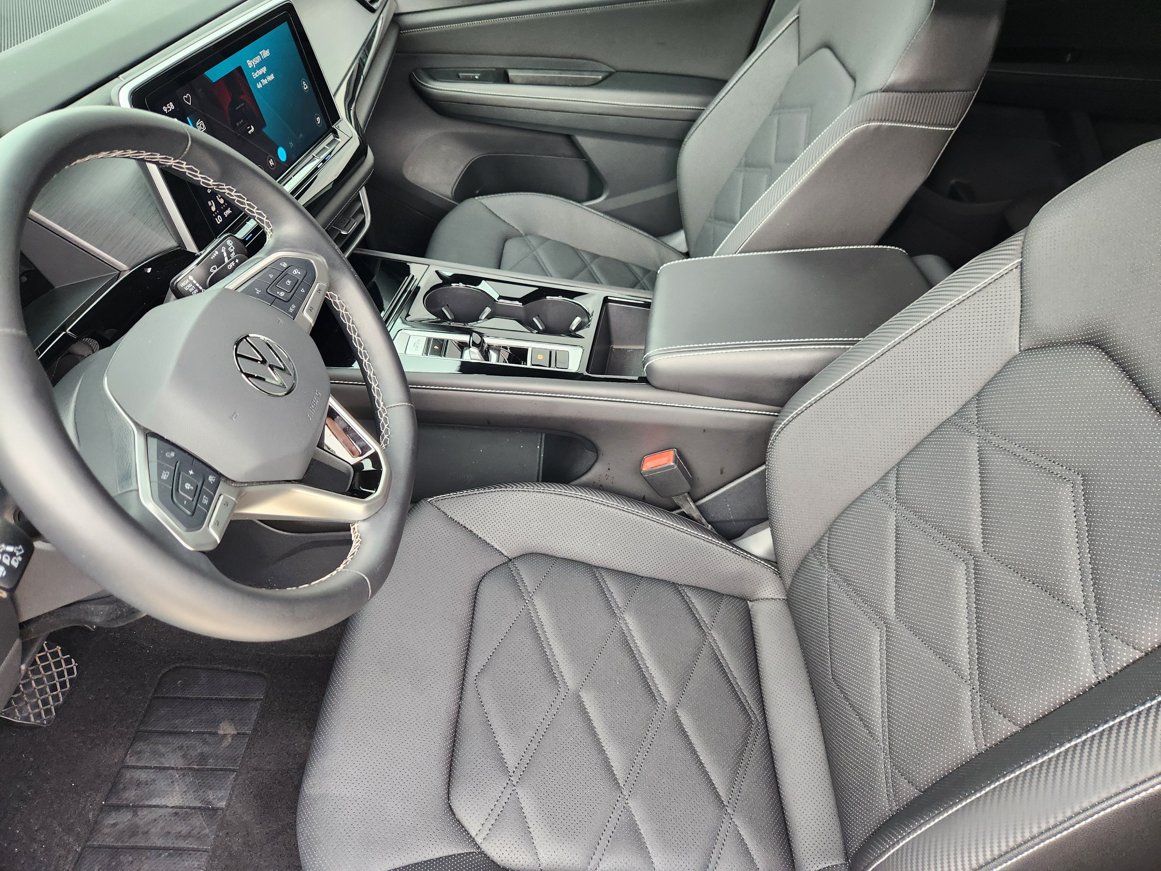 2025 Volkswagen Atlas Cross Sport 2.0T SE w/Technology