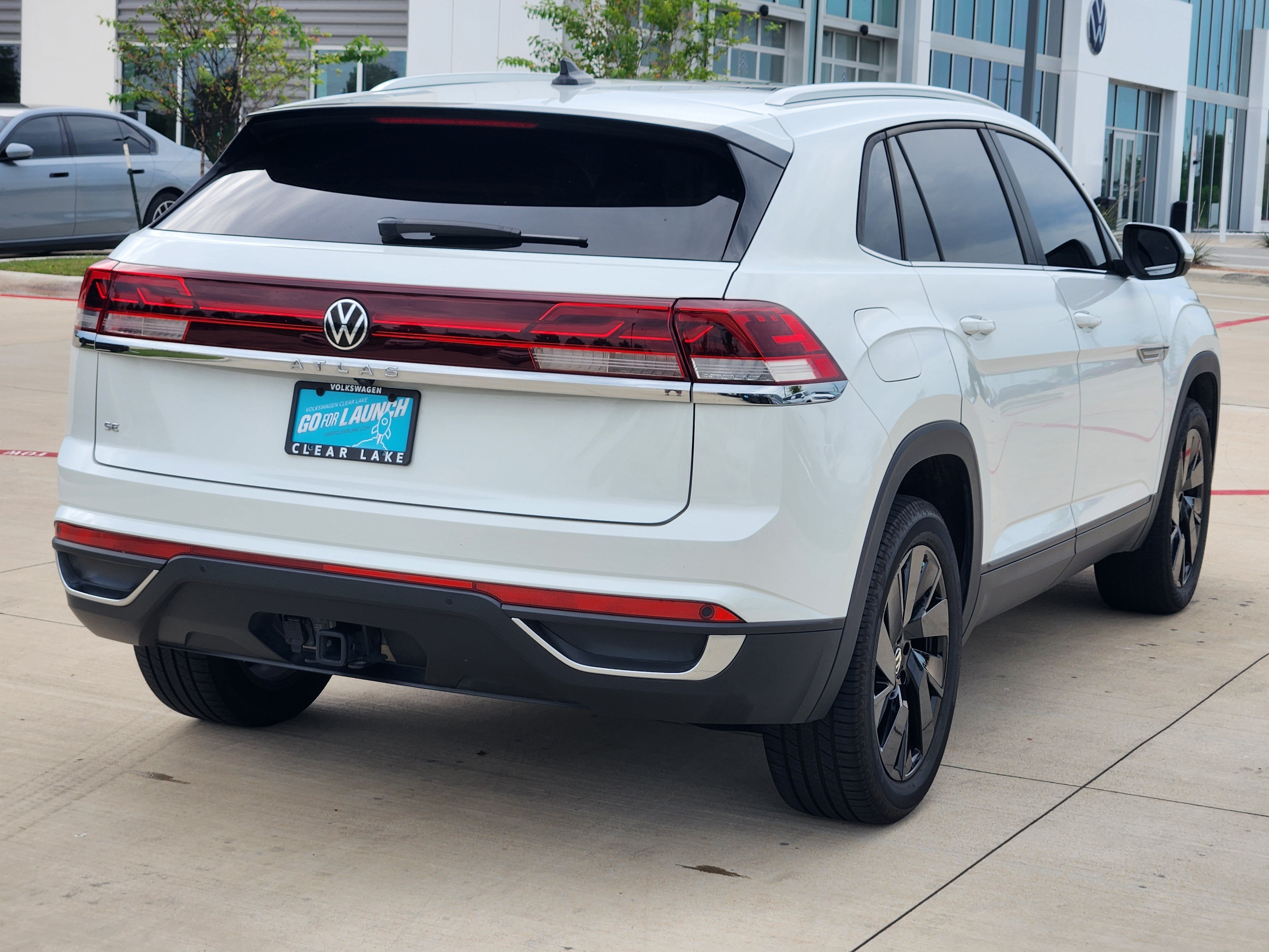 2025 Volkswagen Atlas Cross Sport 2.0T SE w/Technology