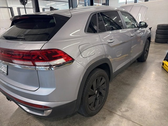 2024 Volkswagen Atlas Cross Sport 2.0T SE w/Technology