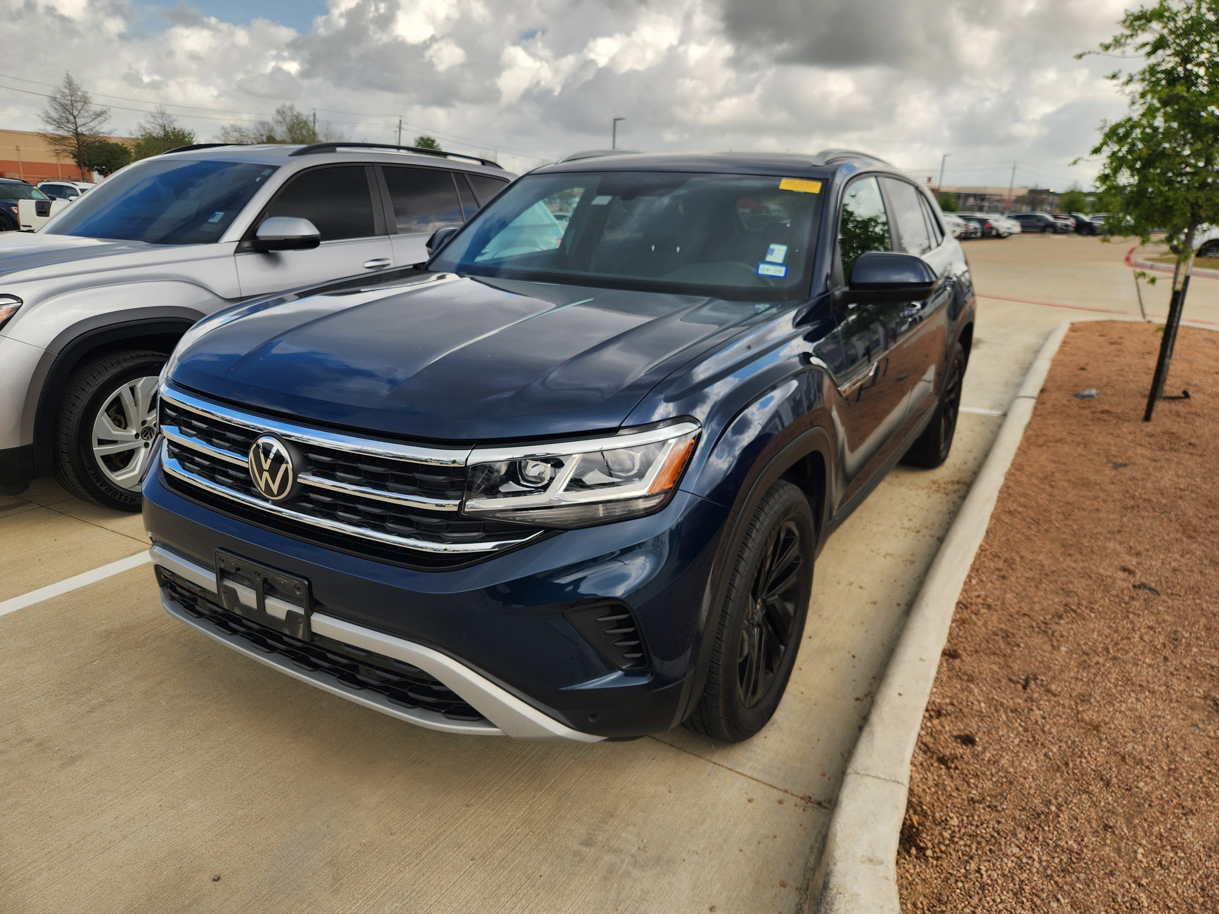 2023 Volkswagen Atlas Cross Sport 3.6L V6 SE w/Technology