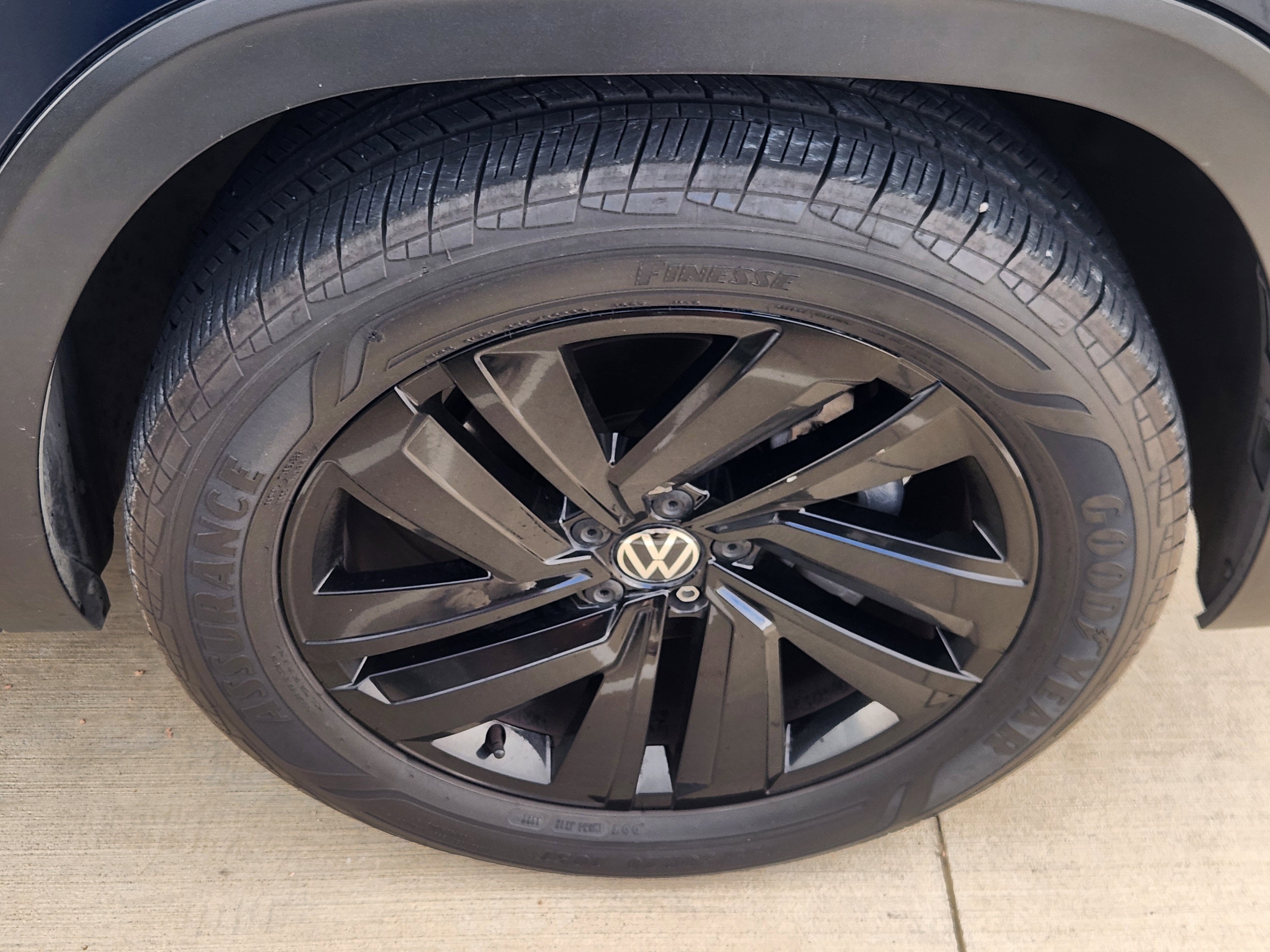 2023 Volkswagen Atlas Cross Sport 3.6L V6 SE w/Technology