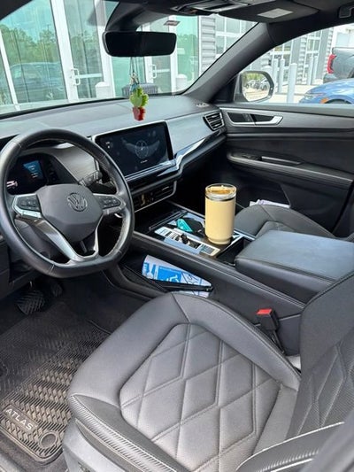 2025 Volkswagen Atlas Cross Sport 2.0T SE w/Technology