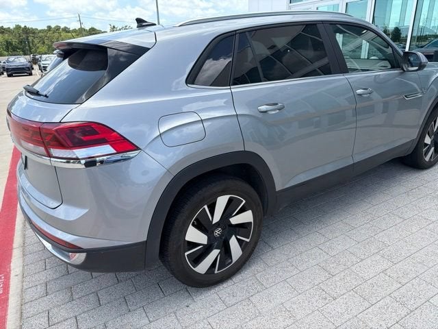 2025 Volkswagen Atlas Cross Sport 2.0T SE w/Technology