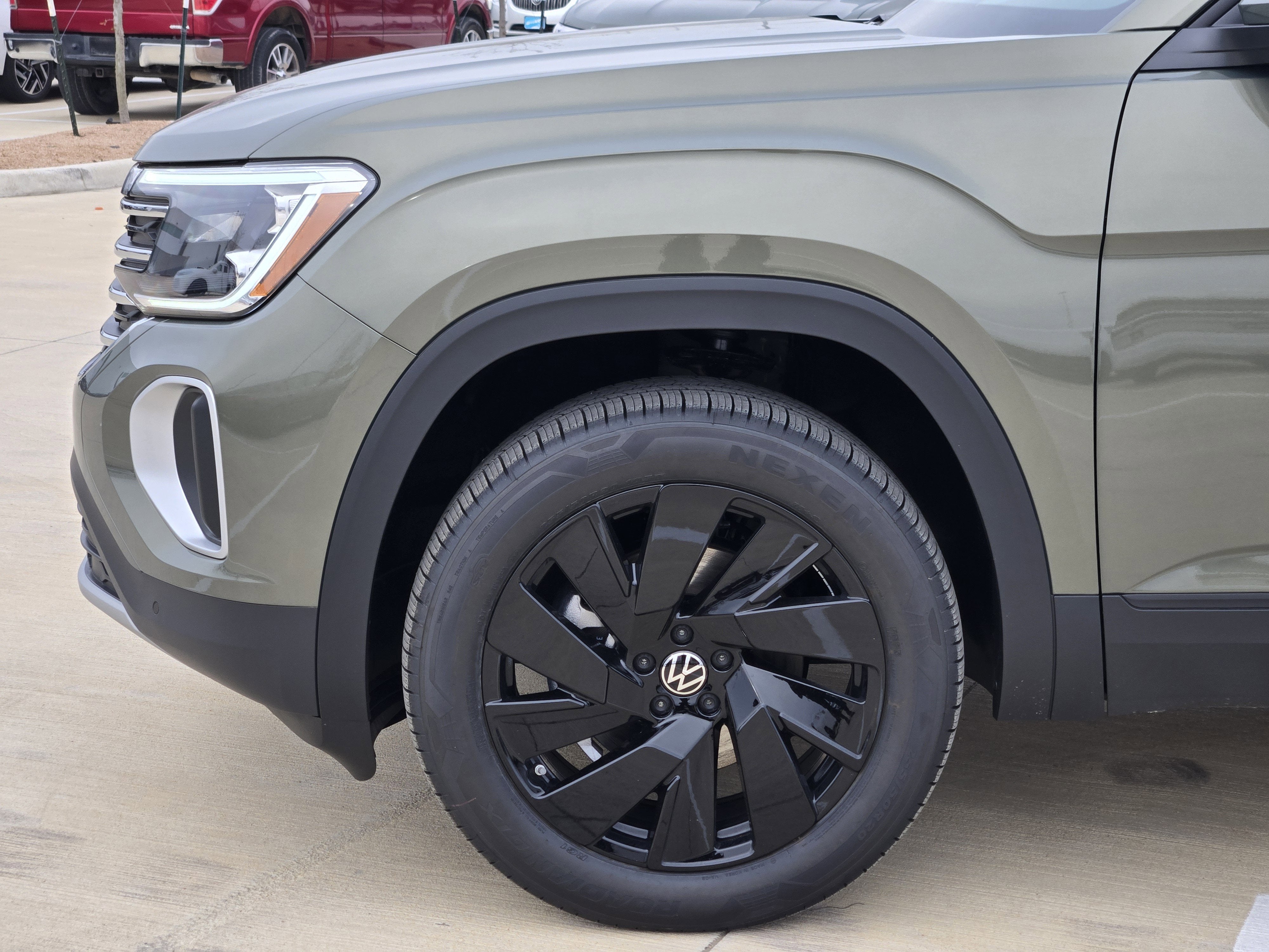 2026 Volkswagen Atlas 2.0T SE w/Technology