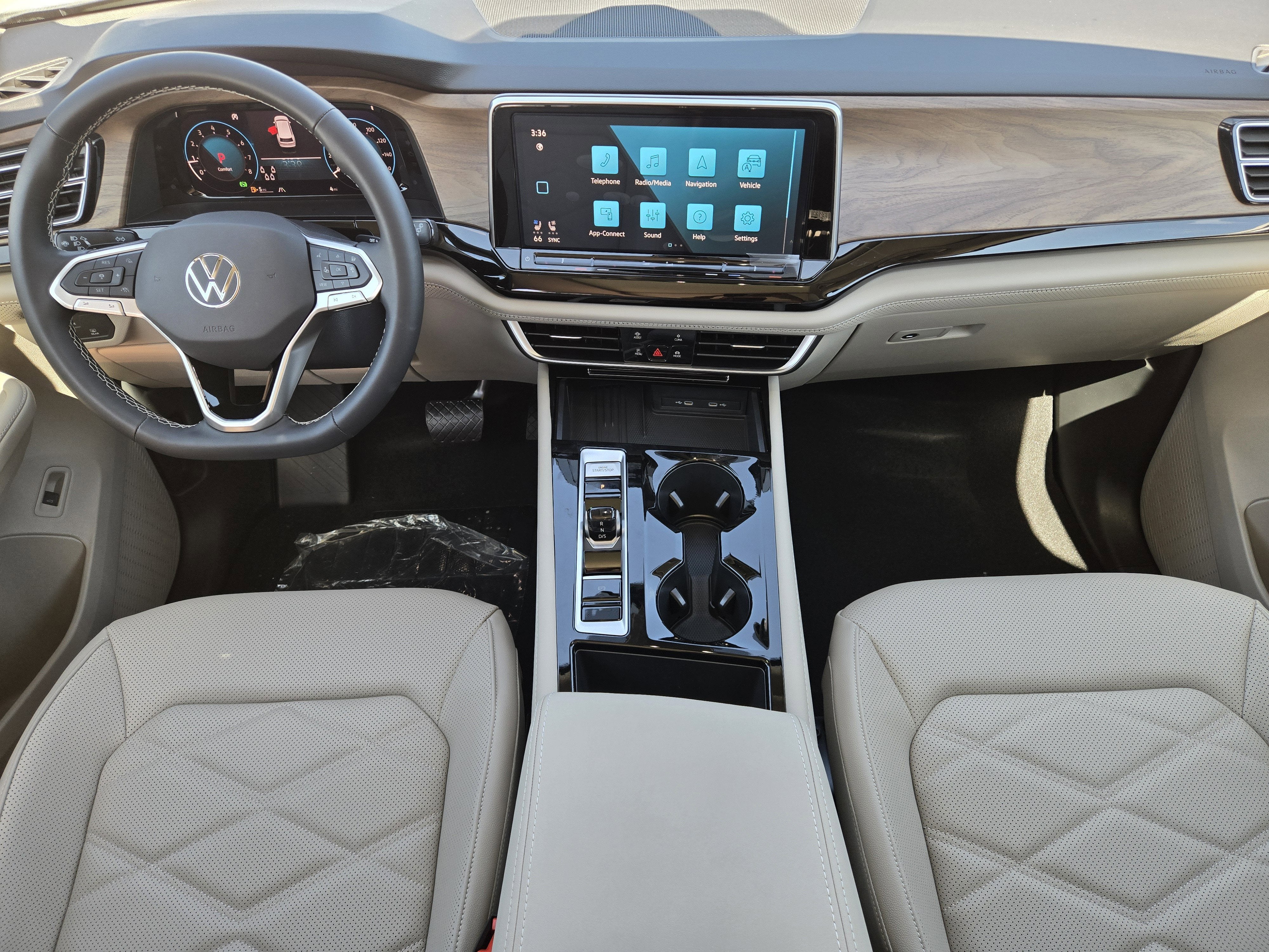 2026 Volkswagen Atlas 2.0T SE w/Technology