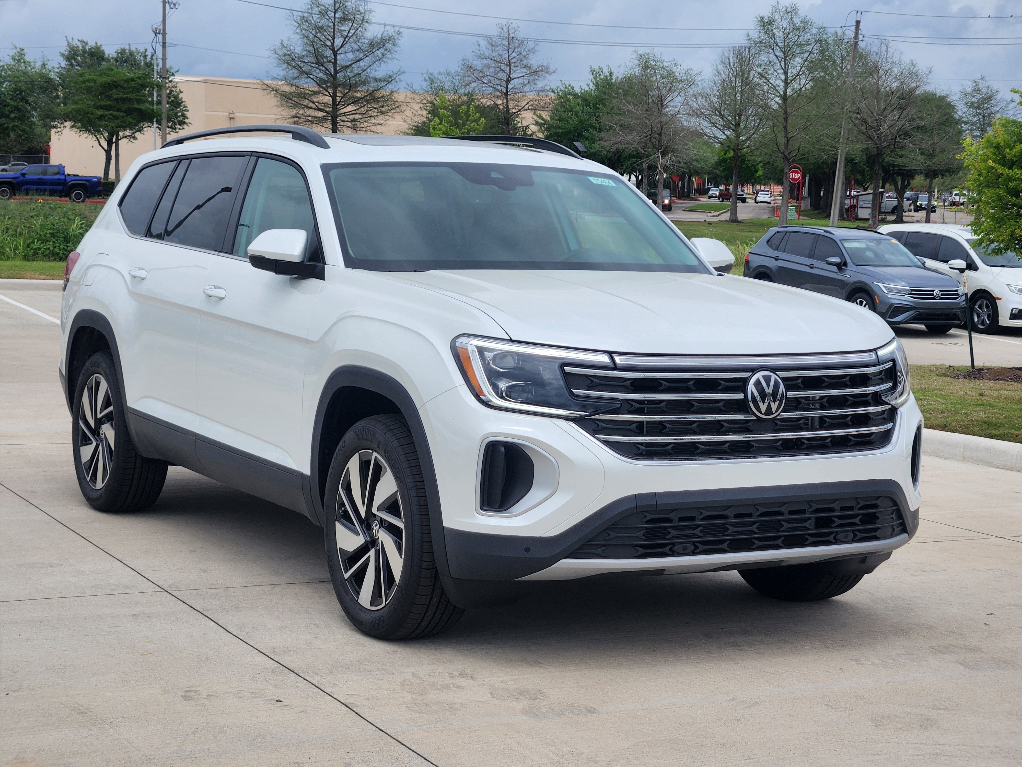 2026 Volkswagen Atlas 2.0T SE w/Technology