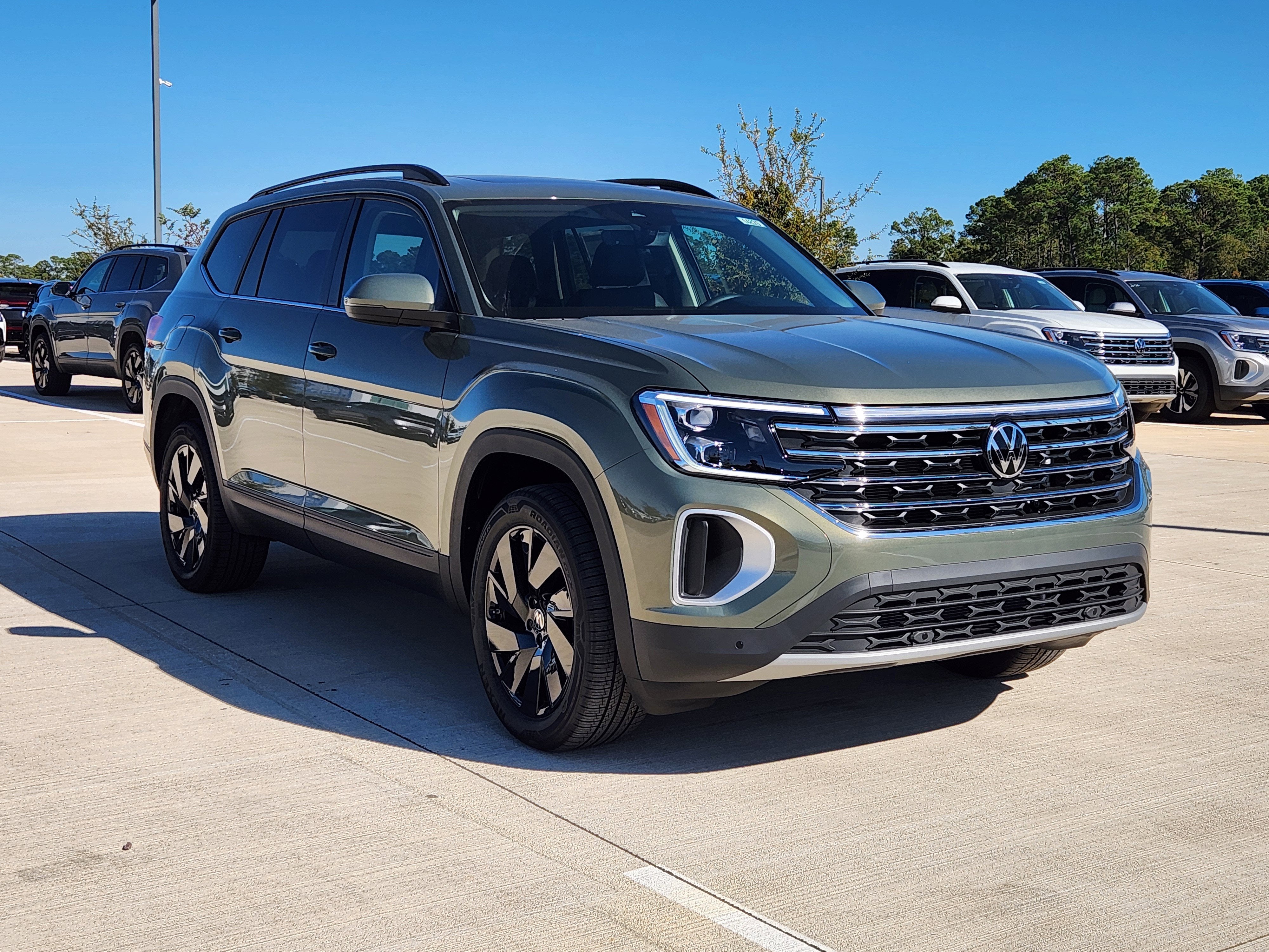 2026 Volkswagen Atlas 2.0T SE w/Technology