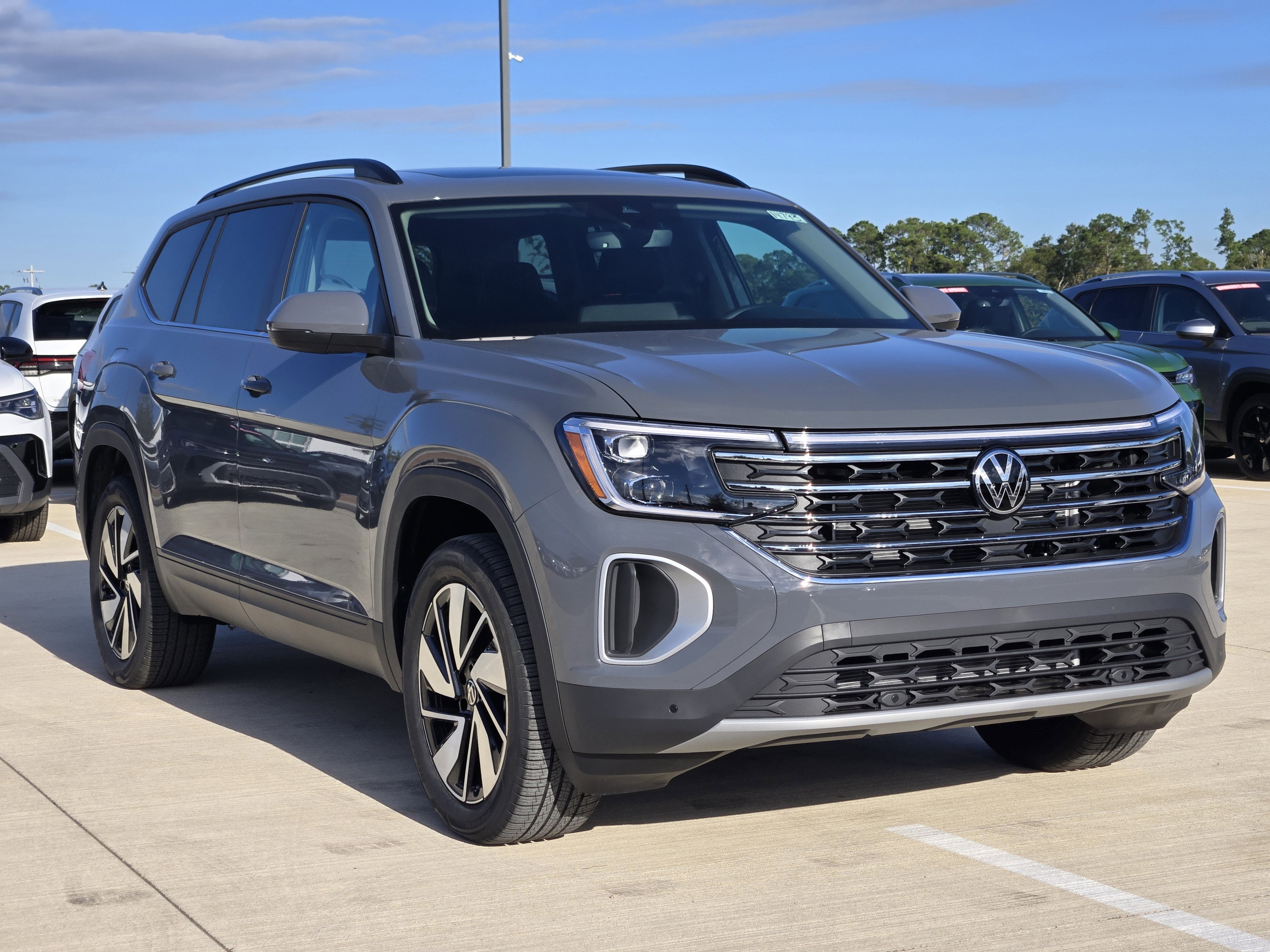 2026 Volkswagen Atlas 2.0T SE w/Technology
