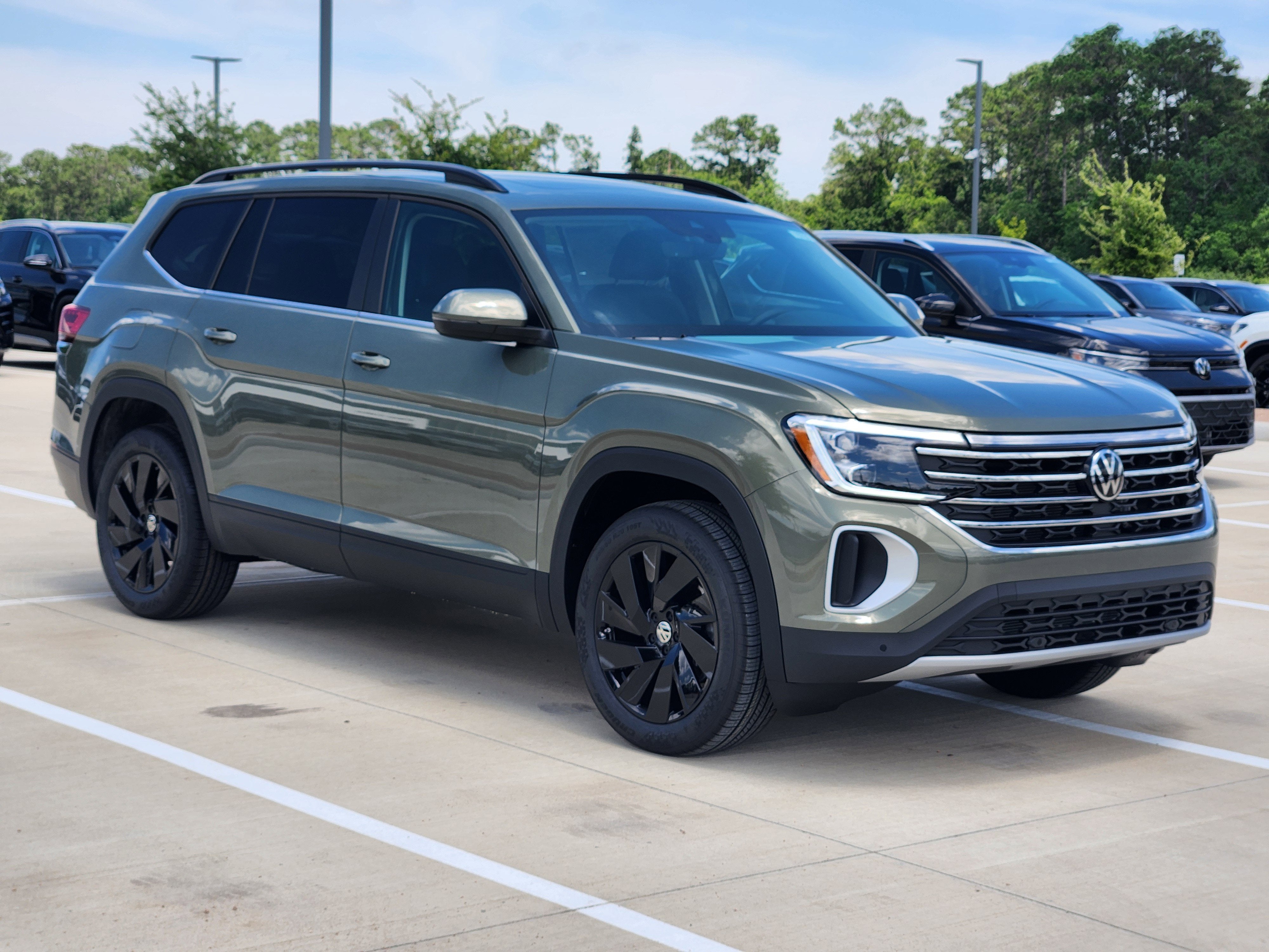 2026 Volkswagen Atlas 2.0T SE w/Technology