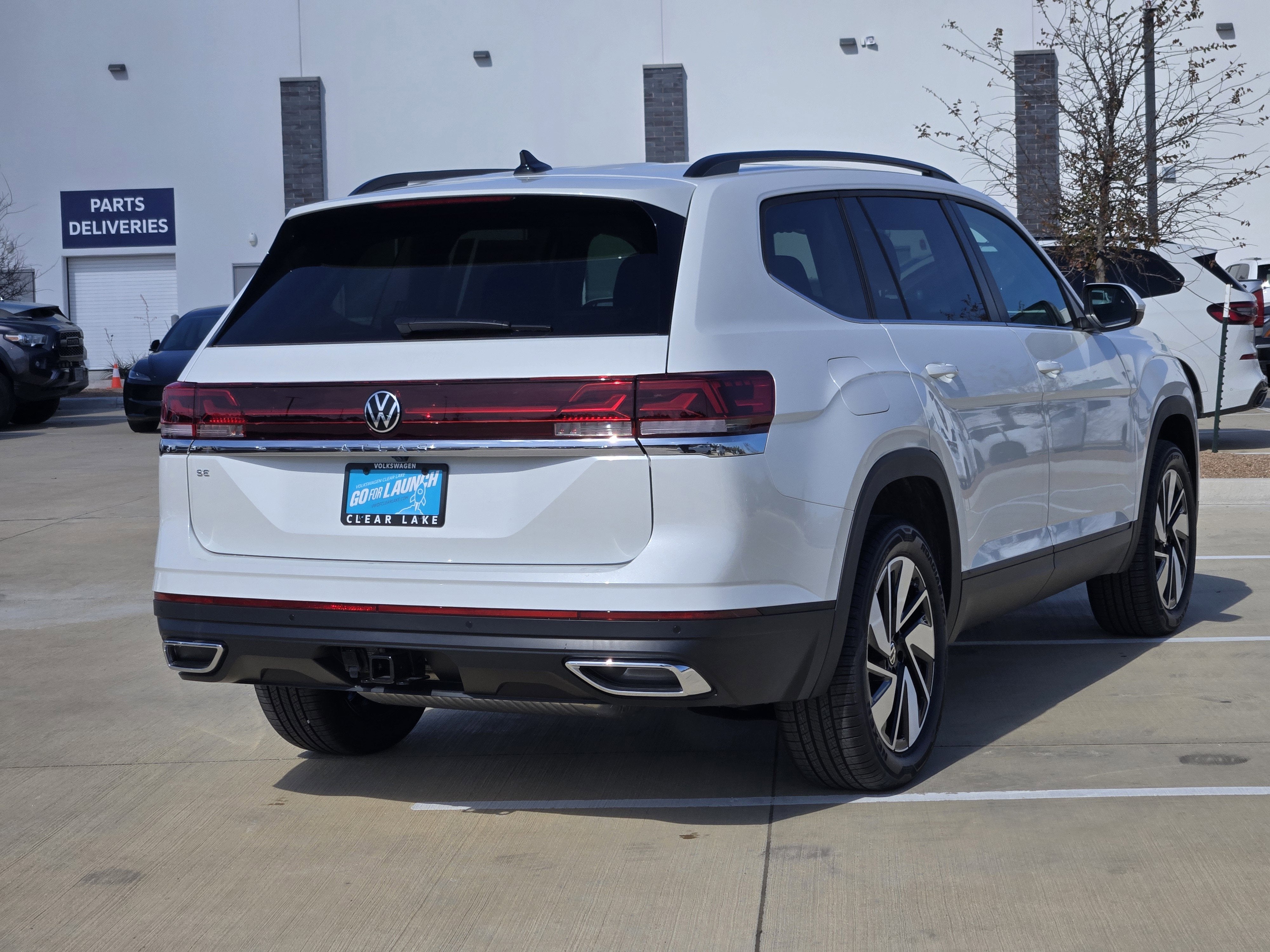 2026 Volkswagen Atlas 2.0T SE w/Technology