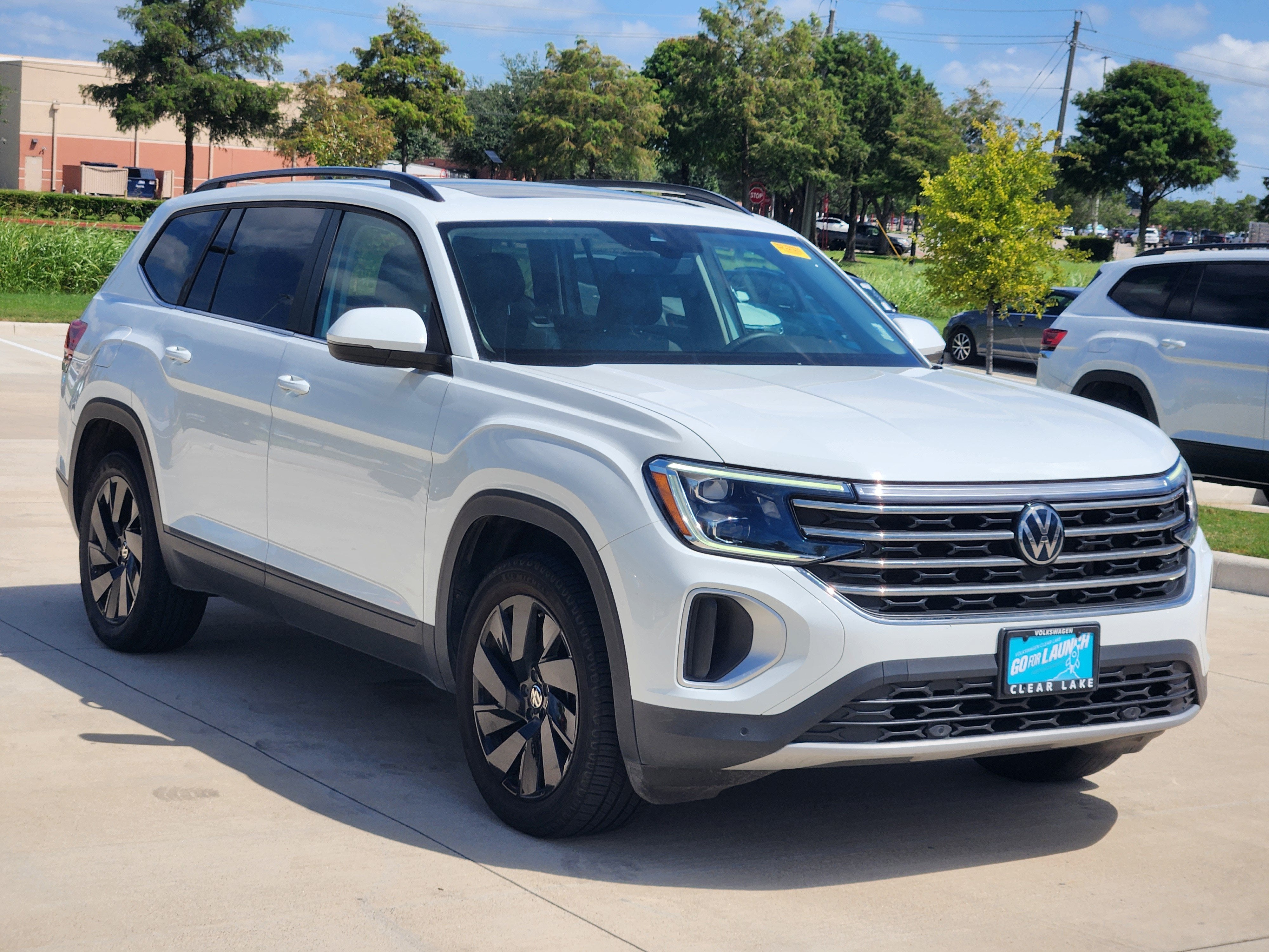 2024 Volkswagen Atlas 2.0T SE w/Technology