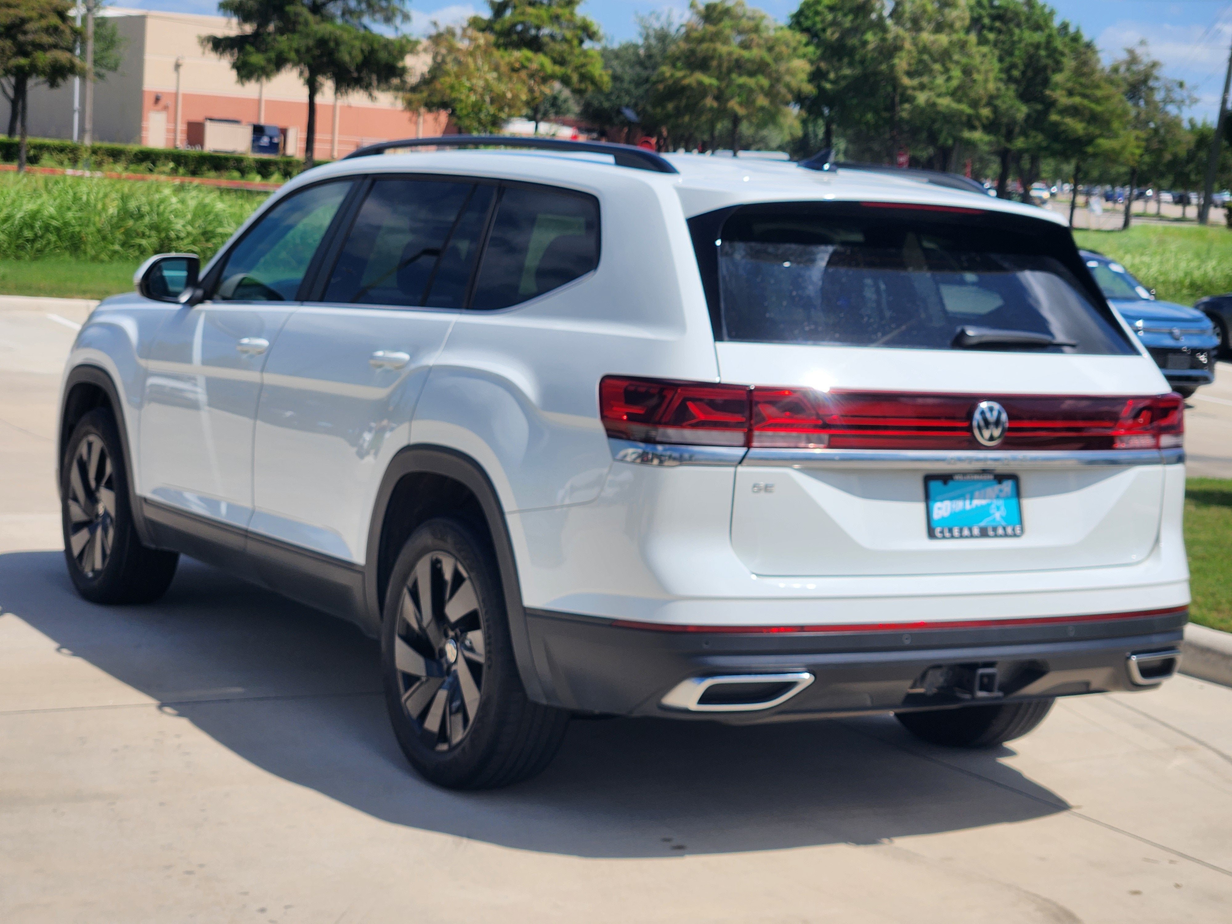 2024 Volkswagen Atlas 2.0T SE w/Technology