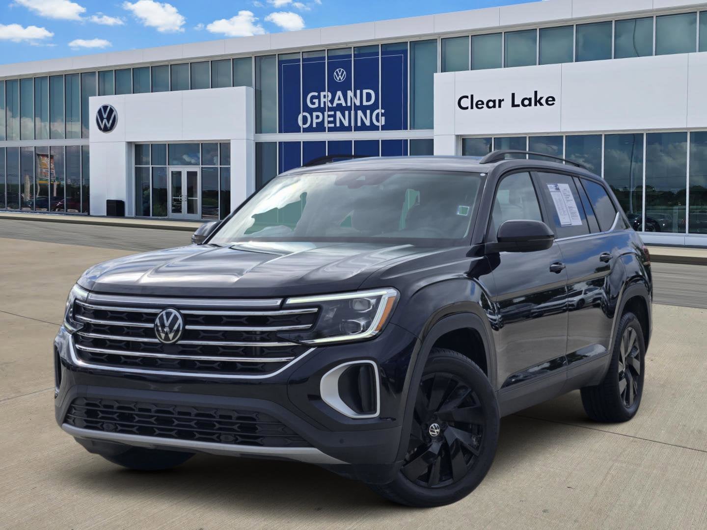 2024 Volkswagen Atlas 2.0T SE w/Tech's photo