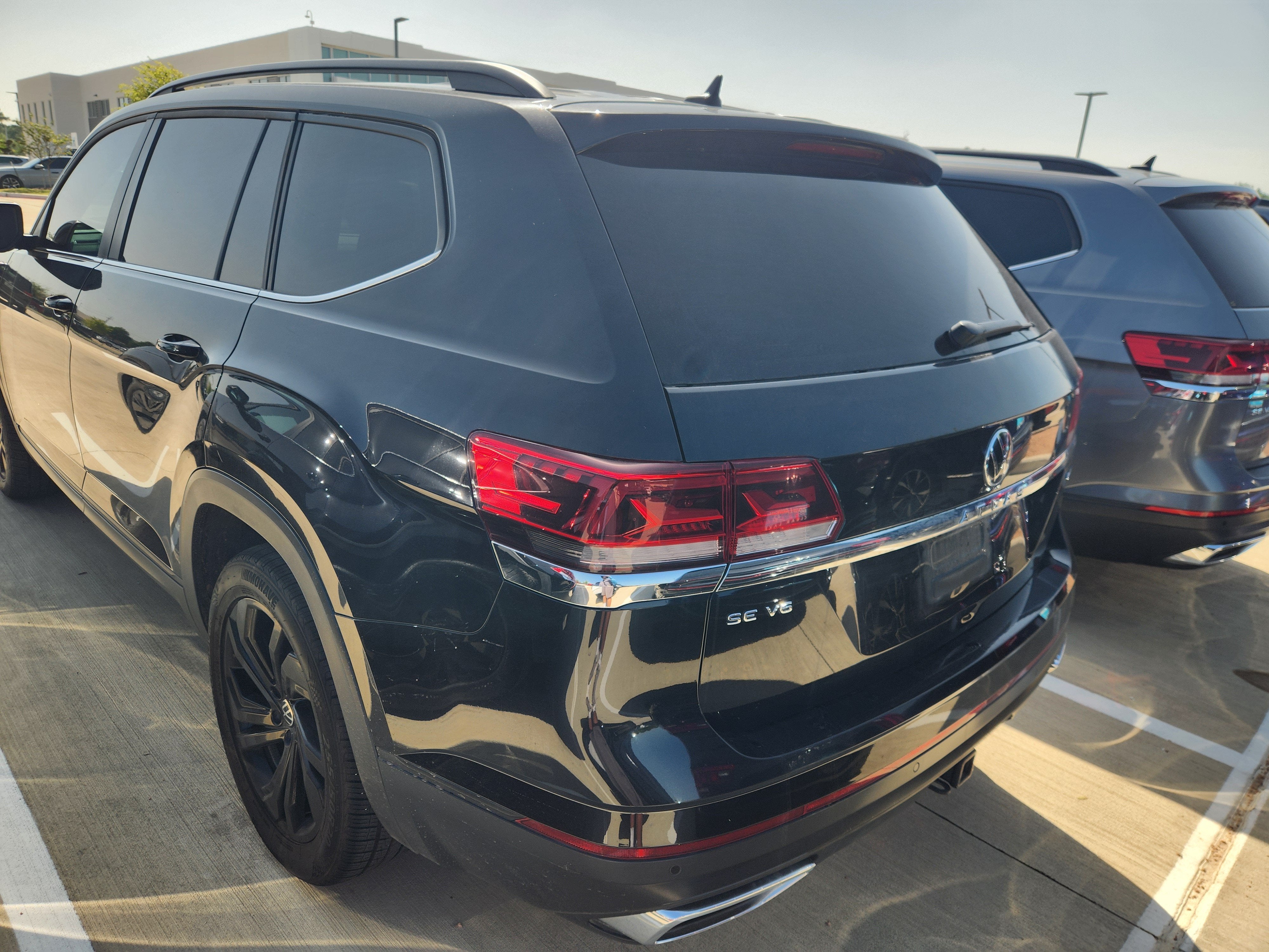 2023 Volkswagen Atlas 3.6L V6 SE w/Technology