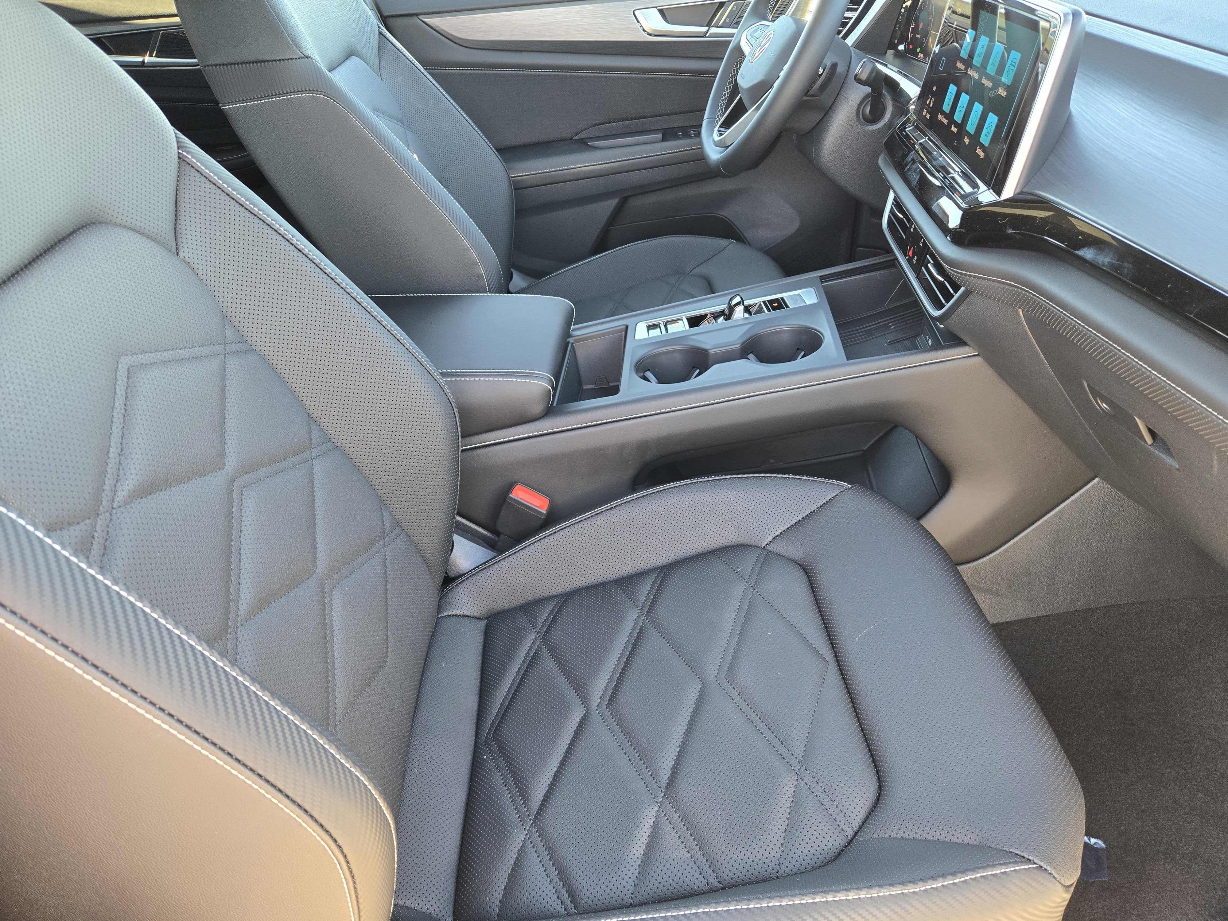 2026 Volkswagen Atlas Cross Sport 2.0T SE