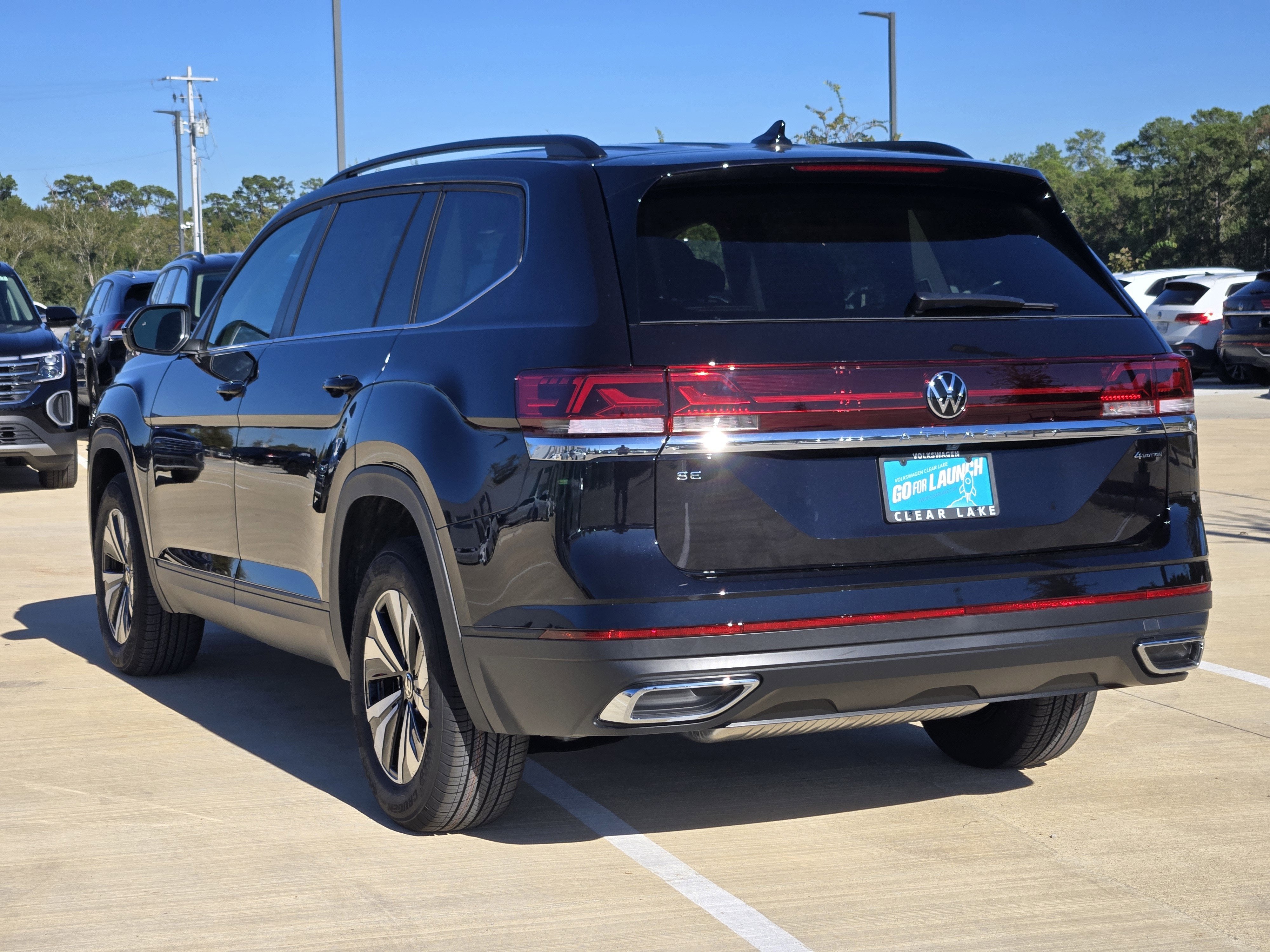 2026 Volkswagen Atlas 2.0T SE
