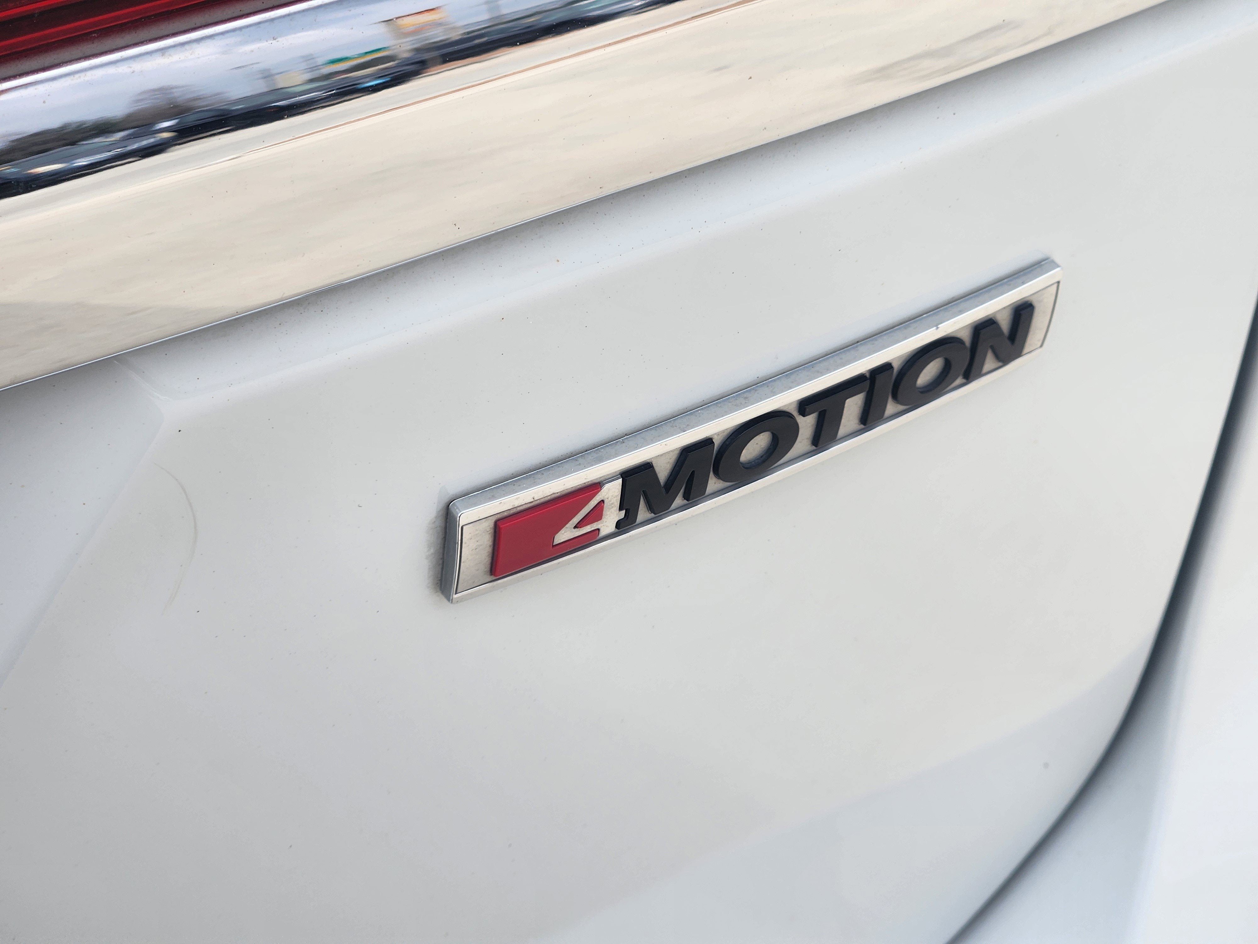 2021 Volkswagen Atlas 3.6L V6 SE w/Technology R-Line