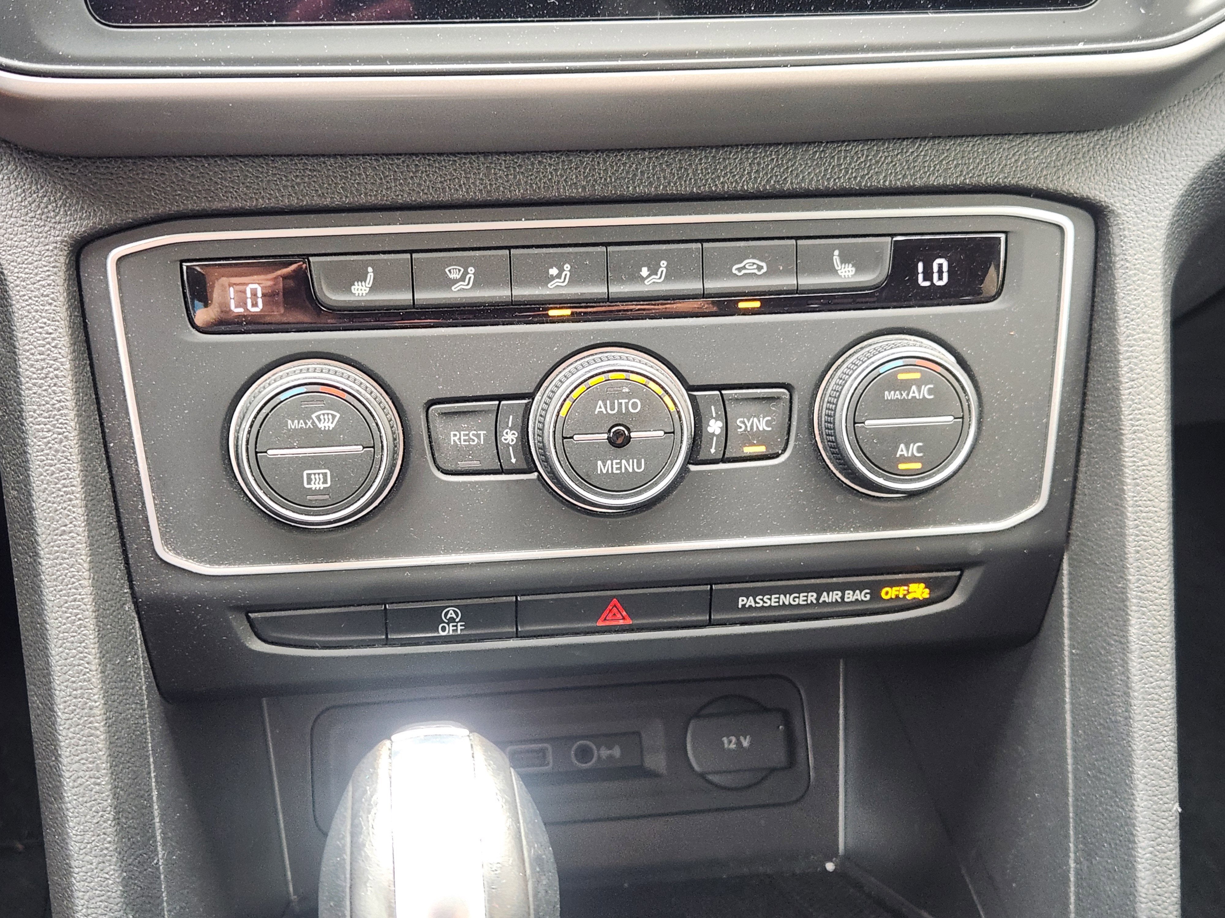 2021 Volkswagen Atlas 3.6L V6 SE w/Technology R-Line