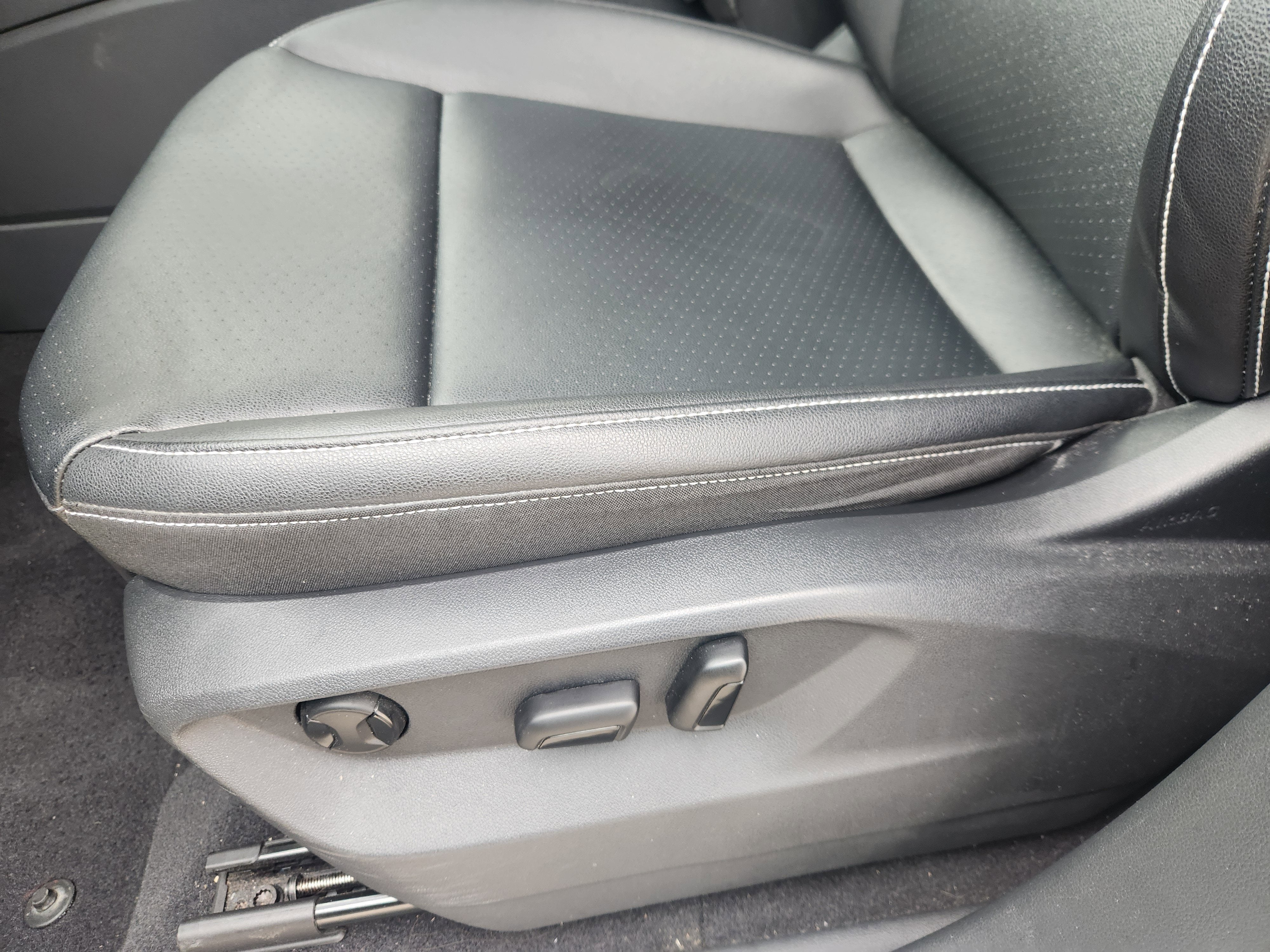 2021 Volkswagen Atlas 3.6L V6 SE w/Technology R-Line