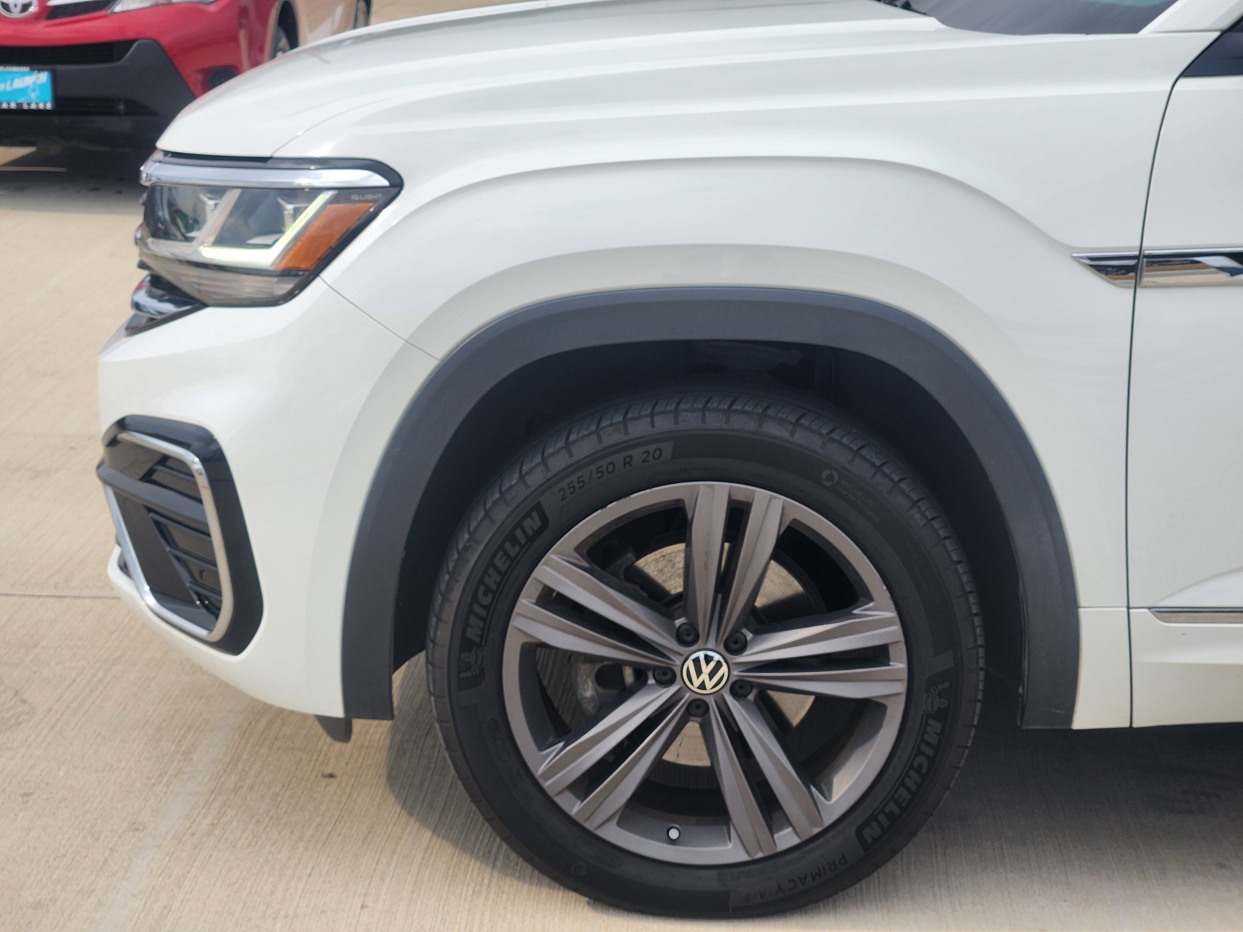 2021 Volkswagen Atlas 3.6L V6 SE w/Technology R-Line