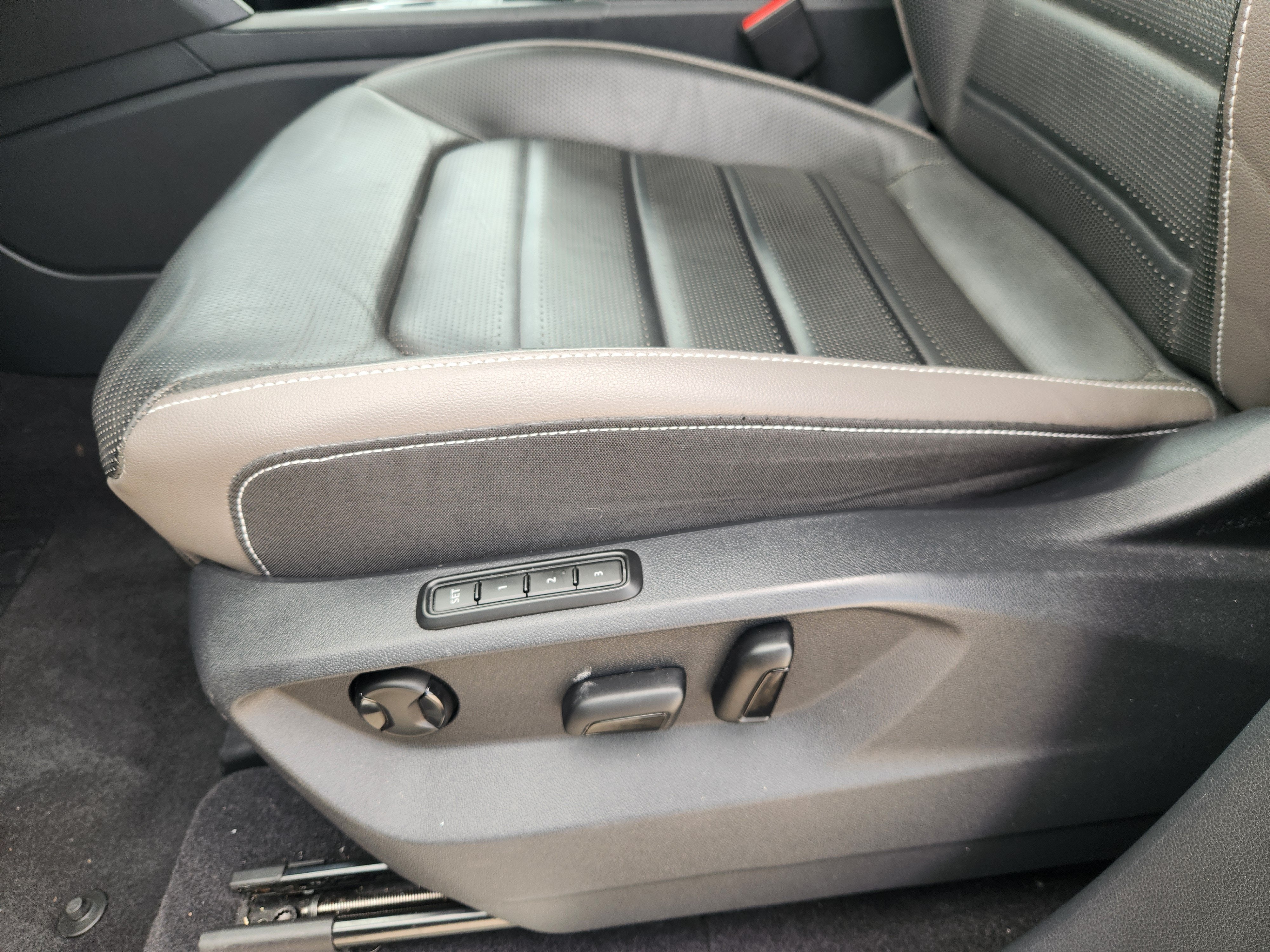 2021 Volkswagen Atlas 3.6L V6 SEL Premium