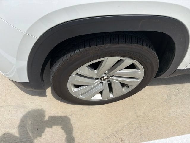 2022 Volkswagen Atlas Cross Sport 2.0T SE w/Technology