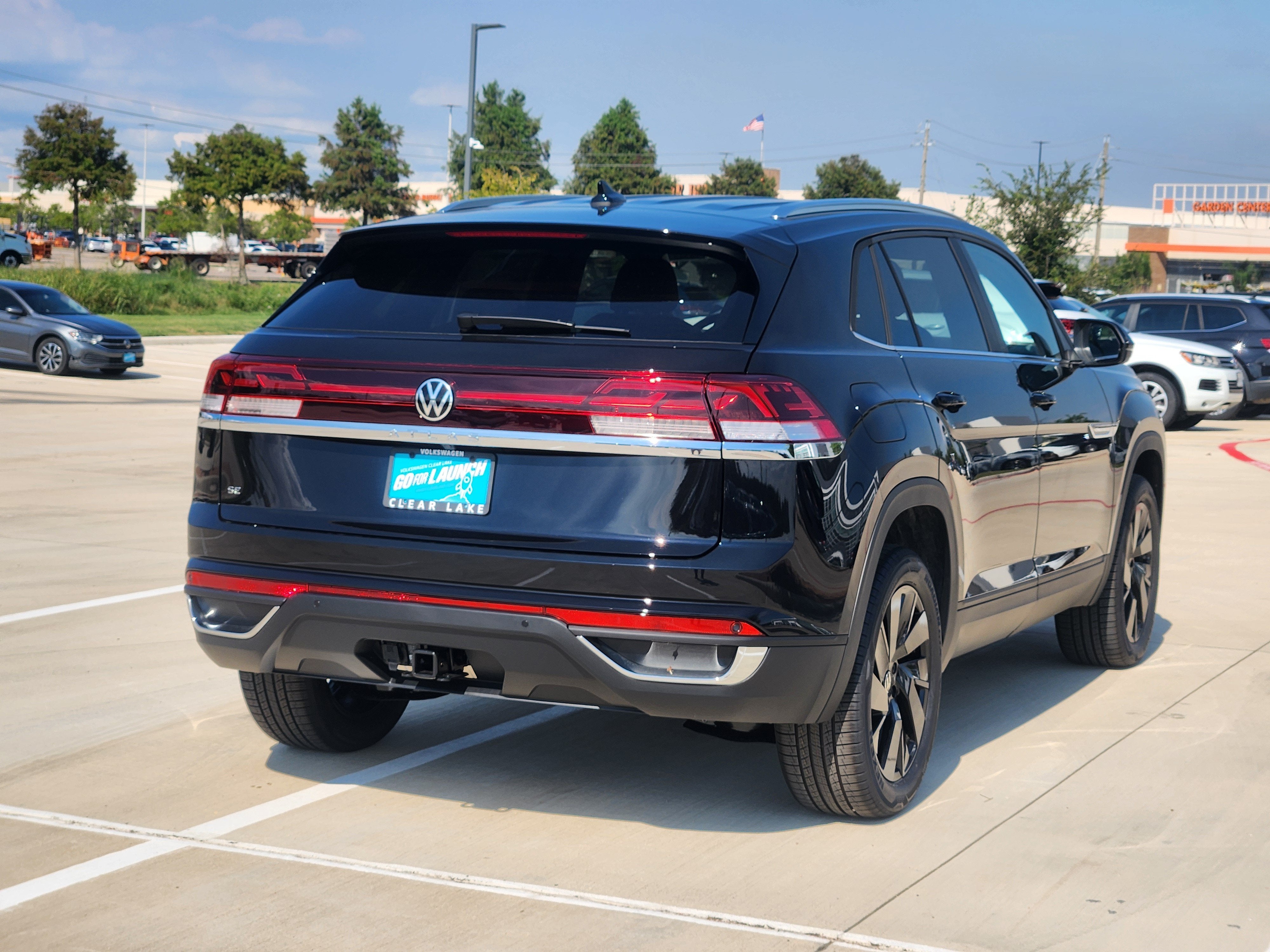 2026 Volkswagen Atlas Cross Sport 2.0T SE w/Technology