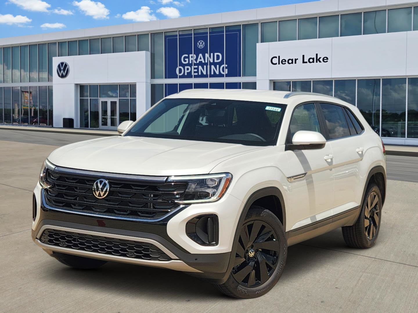 2026 Volkswagen Atlas Cross Sport 2.0T SE w/Technology