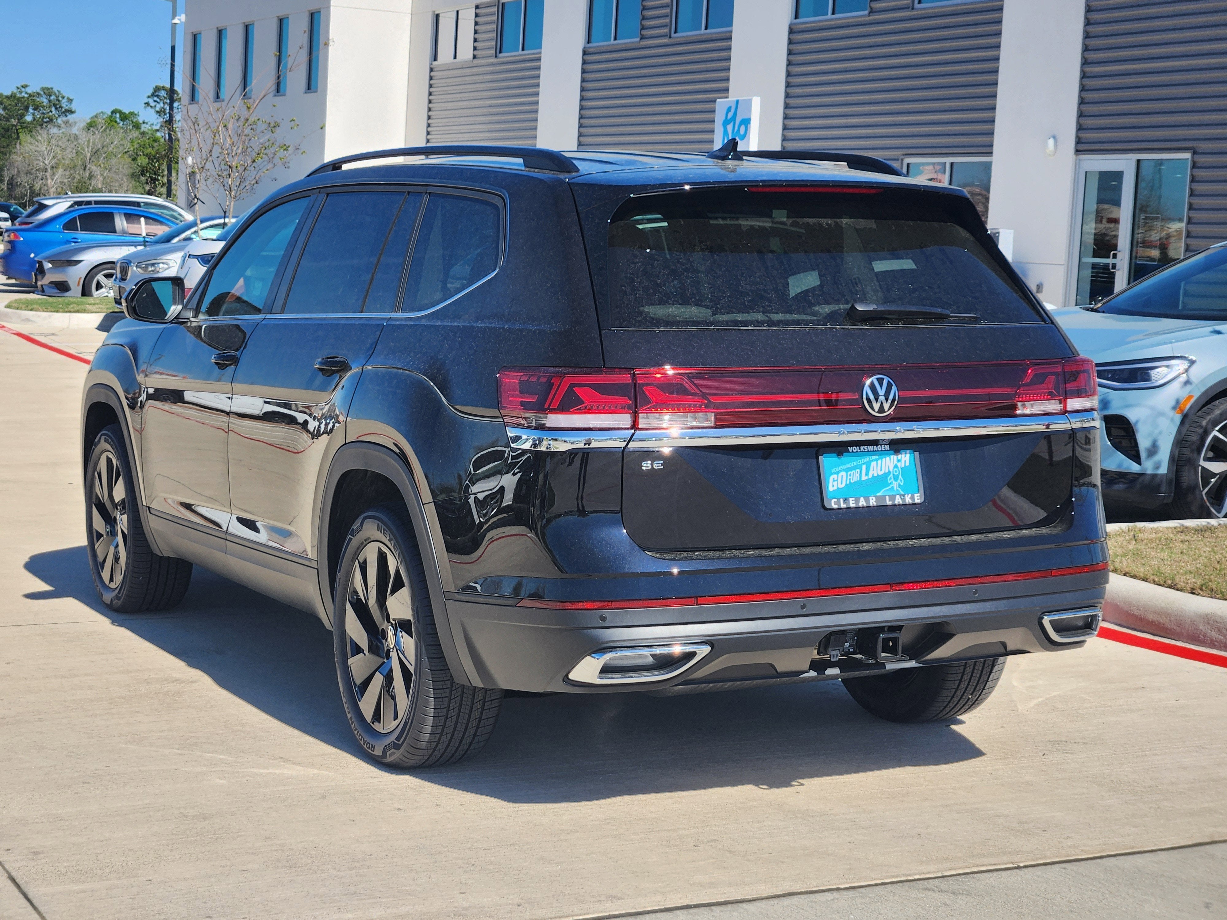 2026 Volkswagen Atlas 2.0T SE w/Technology