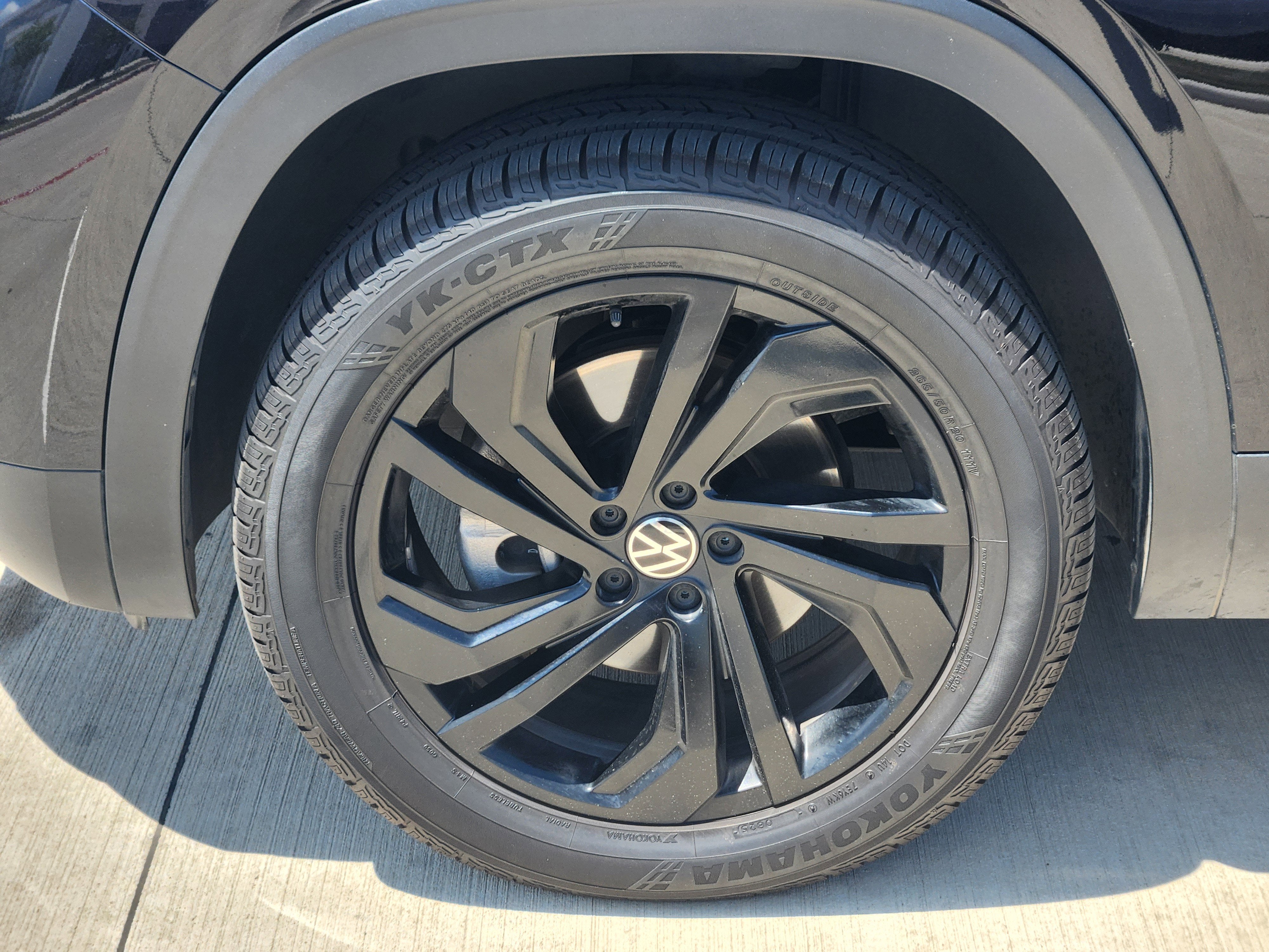 2023 Volkswagen Atlas 2.0T SE w/Technology