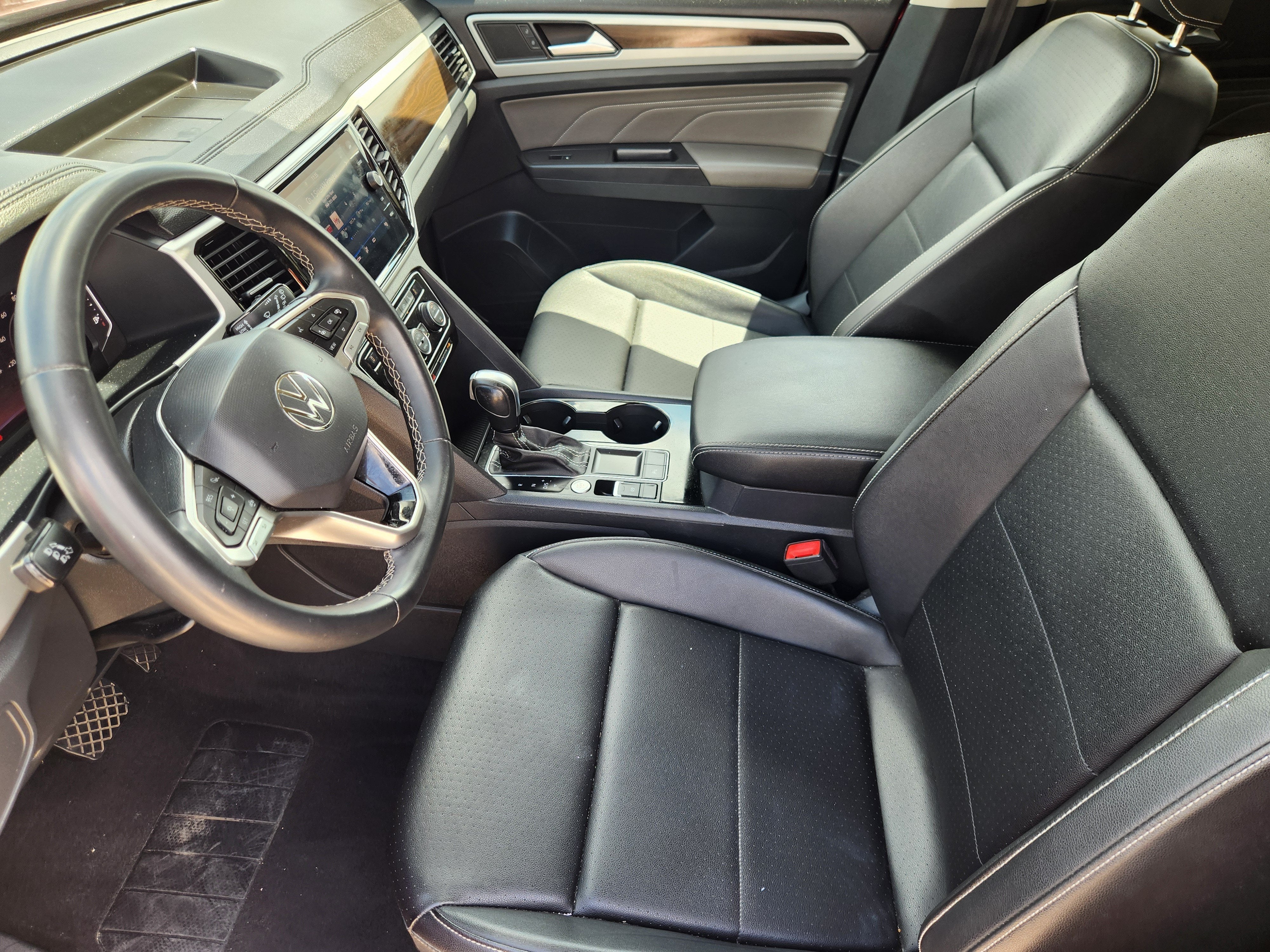 2023 Volkswagen Atlas 3.6L V6 SE w/Technology