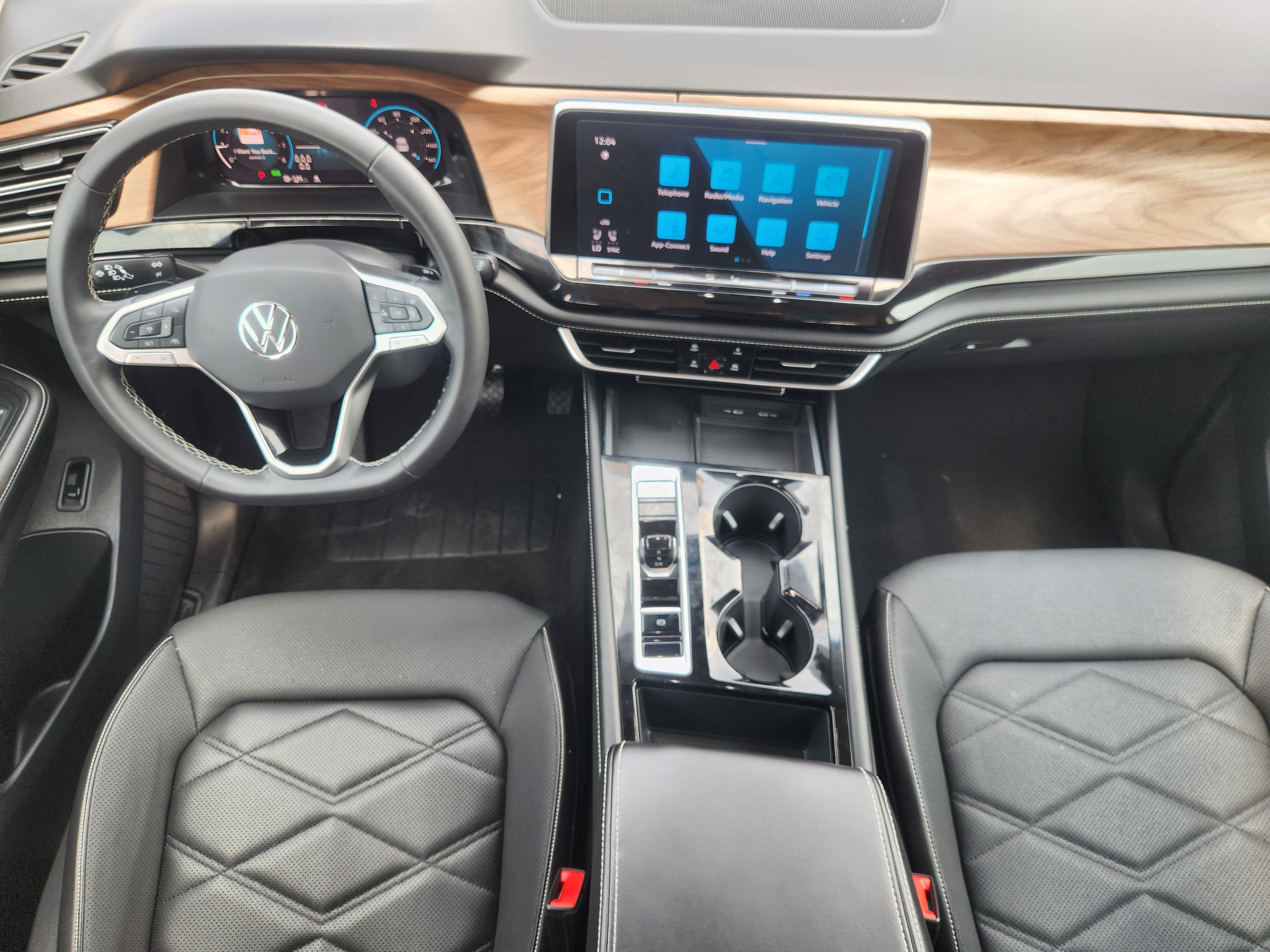 2024 Volkswagen Atlas 2.0T SE w/Technology