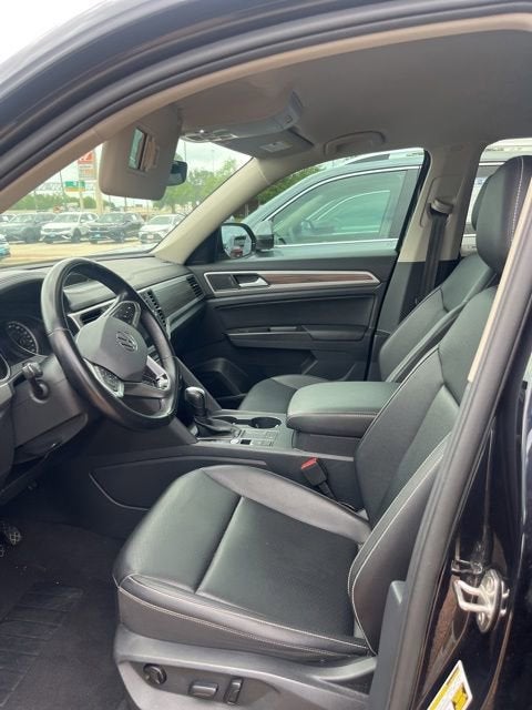2021 Volkswagen Atlas 3.6L V6 SE w/Technology