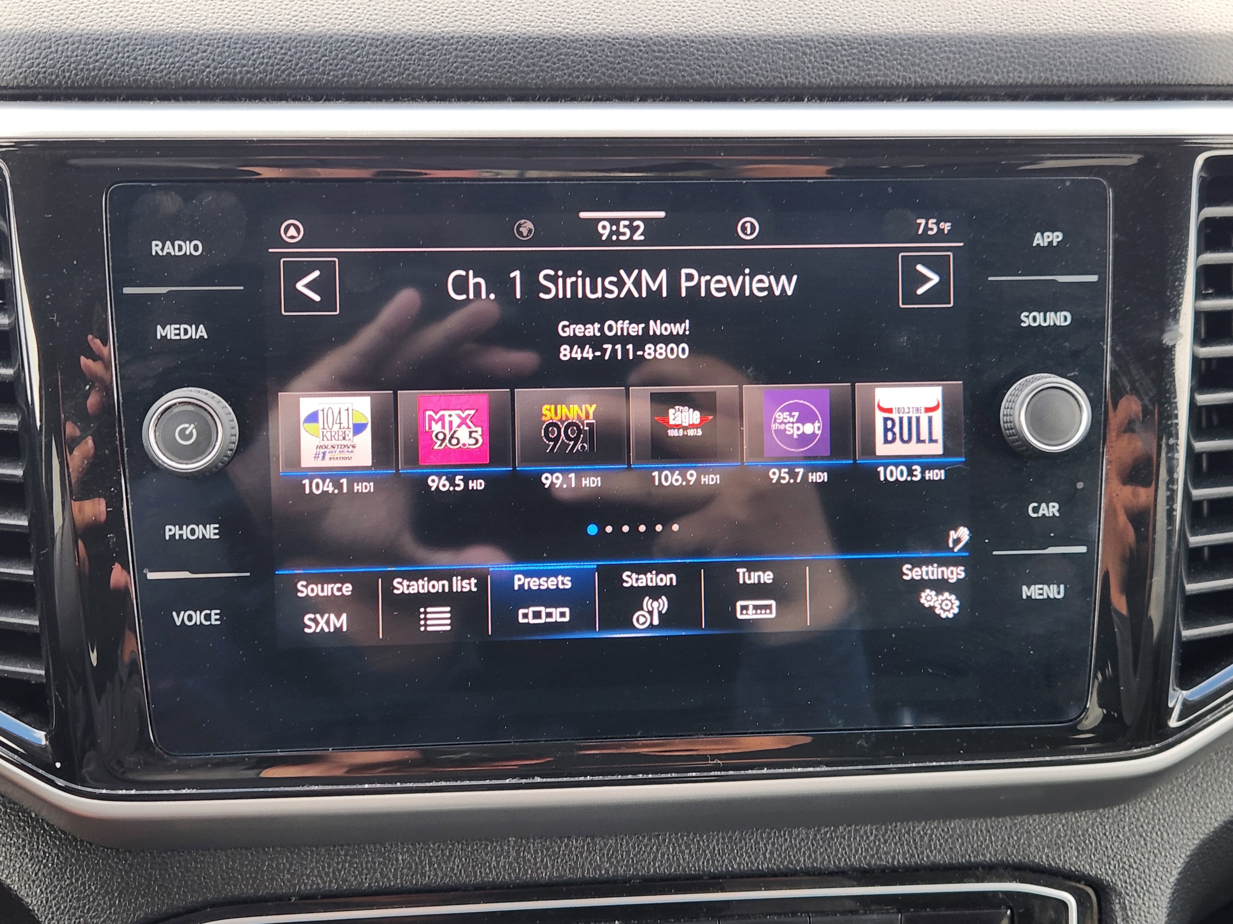 2023 Volkswagen Atlas 3.6L V6 SE w/Technology