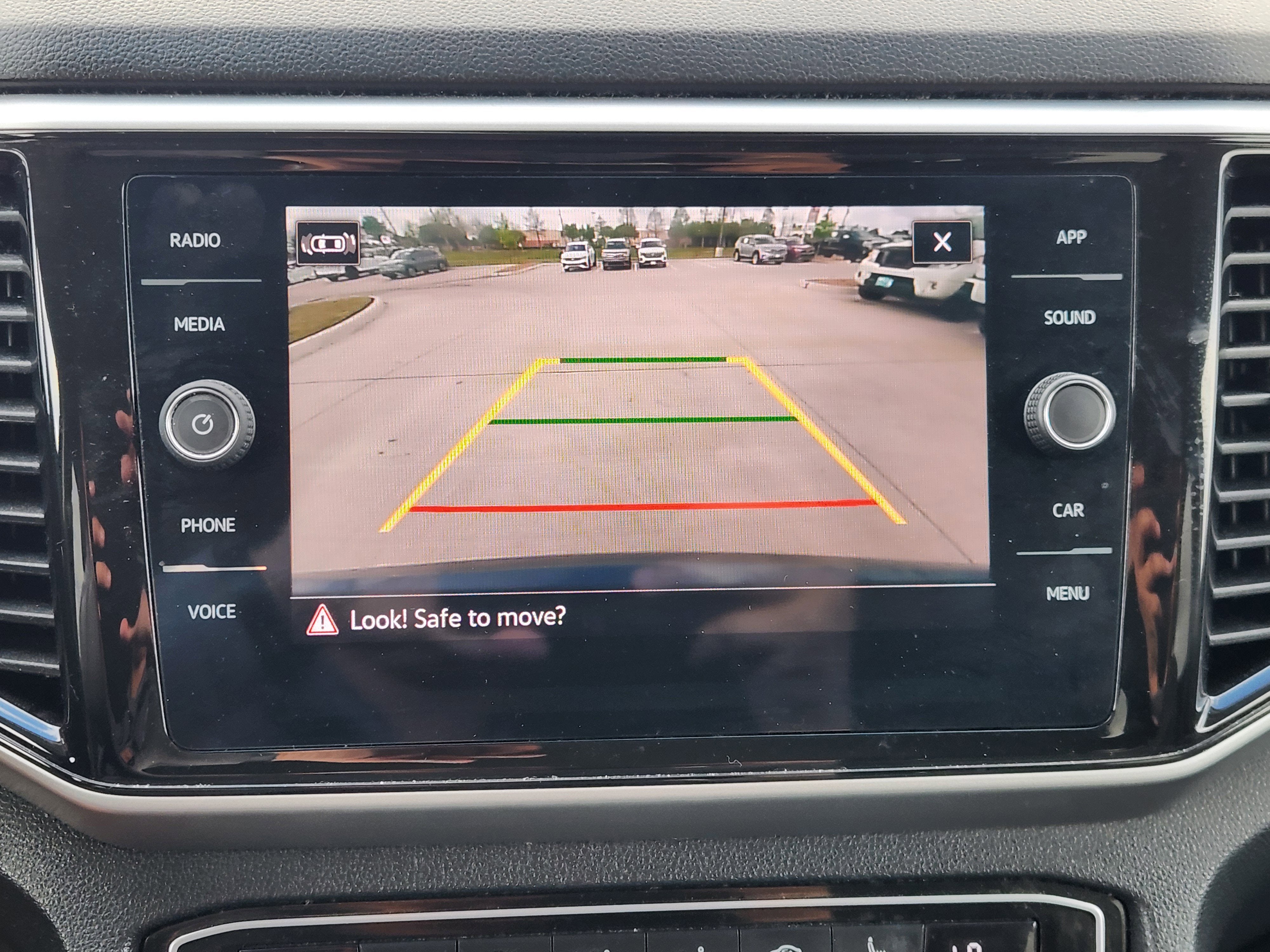 2023 Volkswagen Atlas 3.6L V6 SE w/Technology