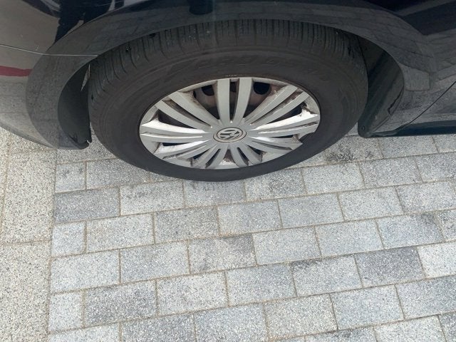 2014 Volkswagen Passat 2.5L Wolfsburg Edition