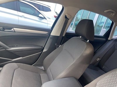 2014 Volkswagen Passat 2.5L Wolfsburg Edition