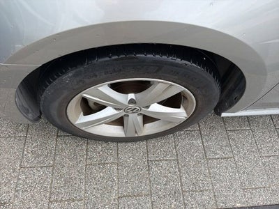 2012 Volkswagen Passat 2.5 SE