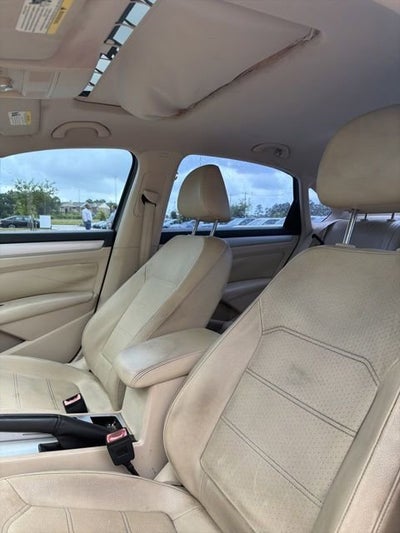 2012 Volkswagen Passat 2.5 SE