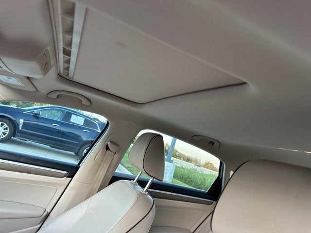 2017 Volkswagen Passat 1.8T SE