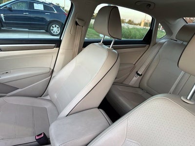 2017 Volkswagen Passat 1.8T SE