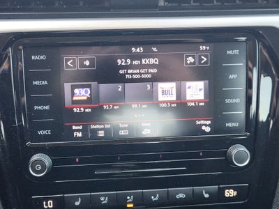 2022 Volkswagen Passat 2.0T SE