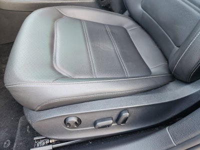 2022 Volkswagen Passat 2.0T SE