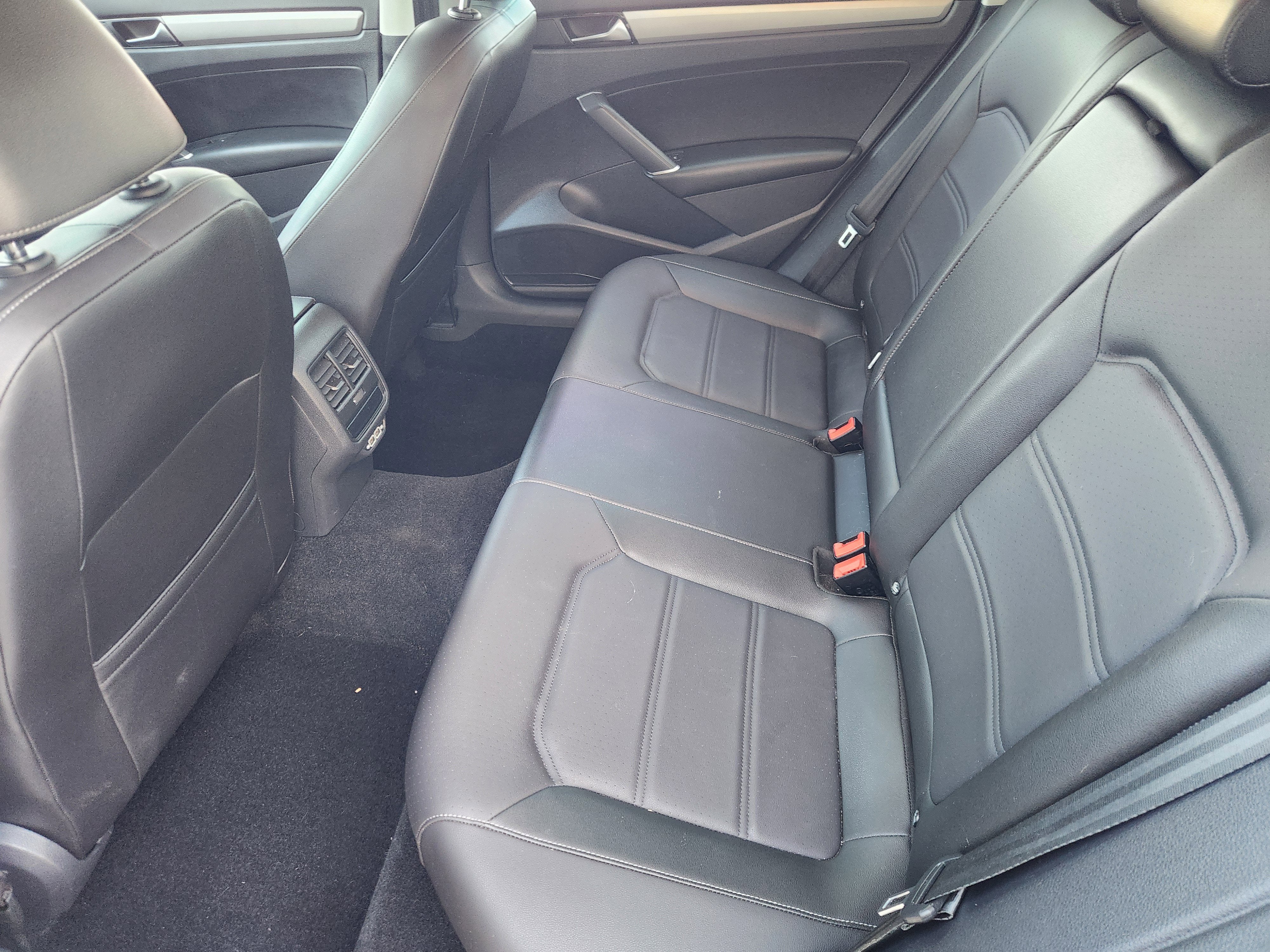 2022 Volkswagen Passat 2.0T SE