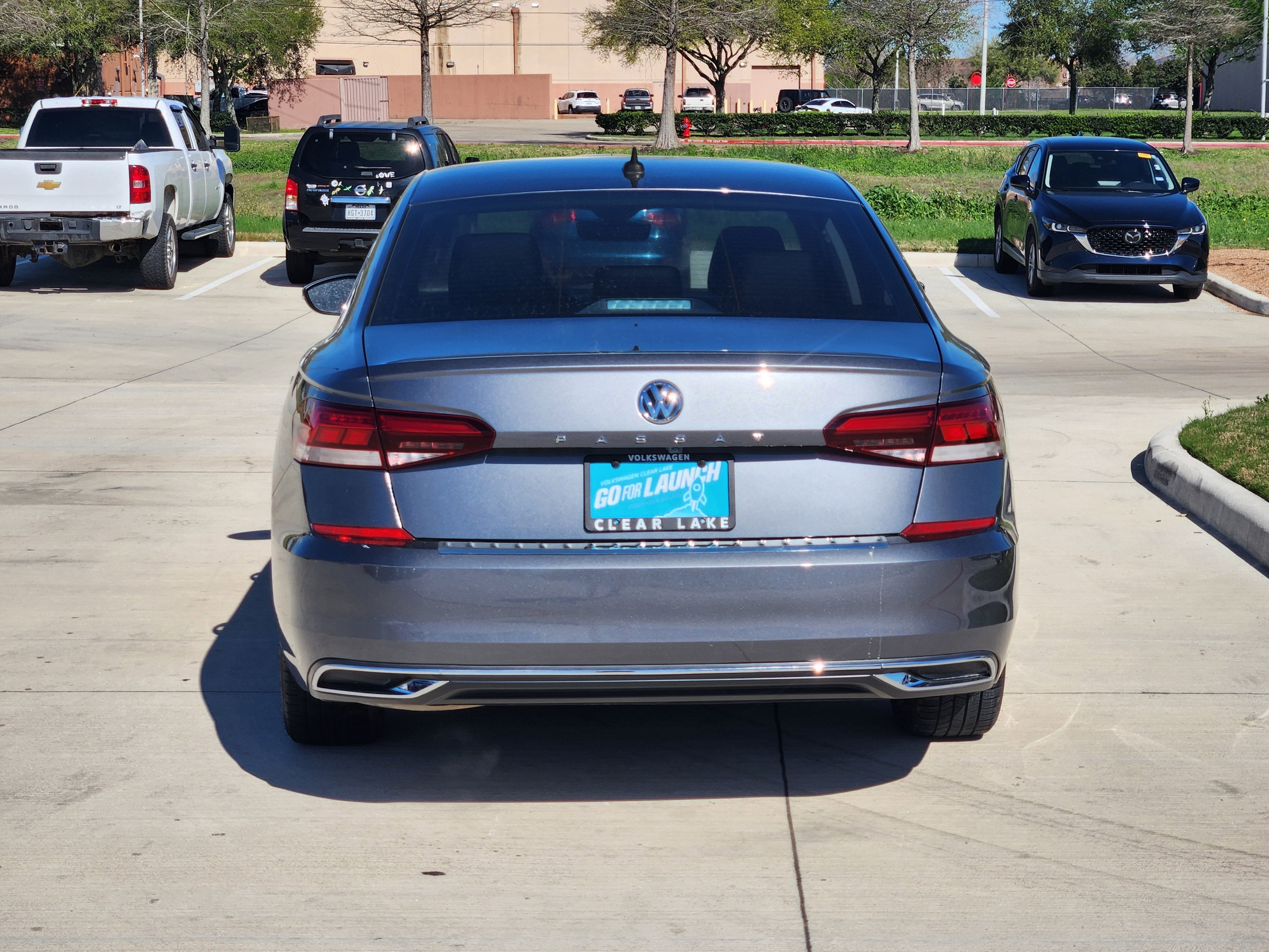 2022 Volkswagen Passat 2.0T SE