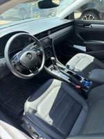 2022 Volkswagen Passat 2.0T SE