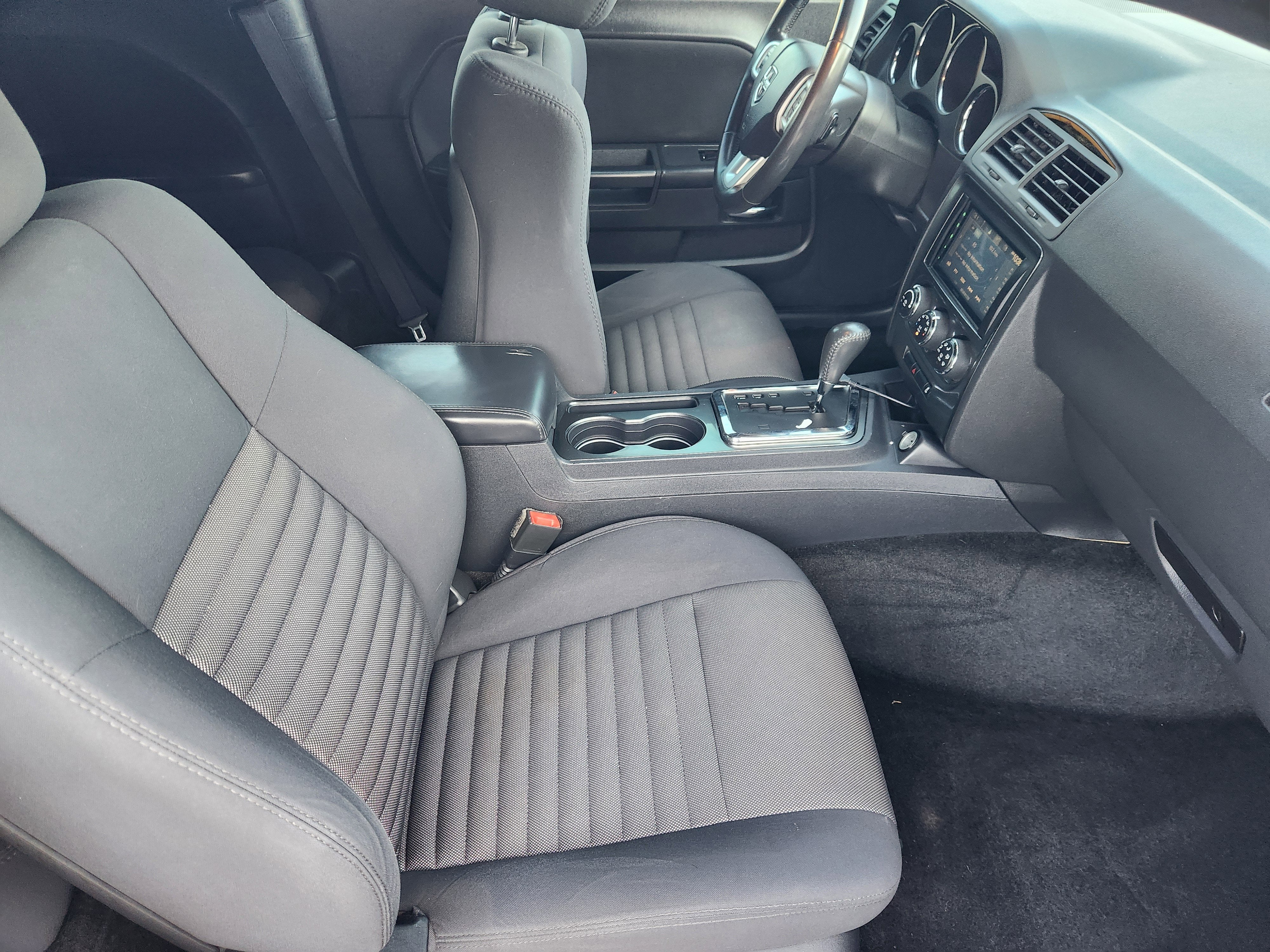 2013 Dodge Challenger SXT