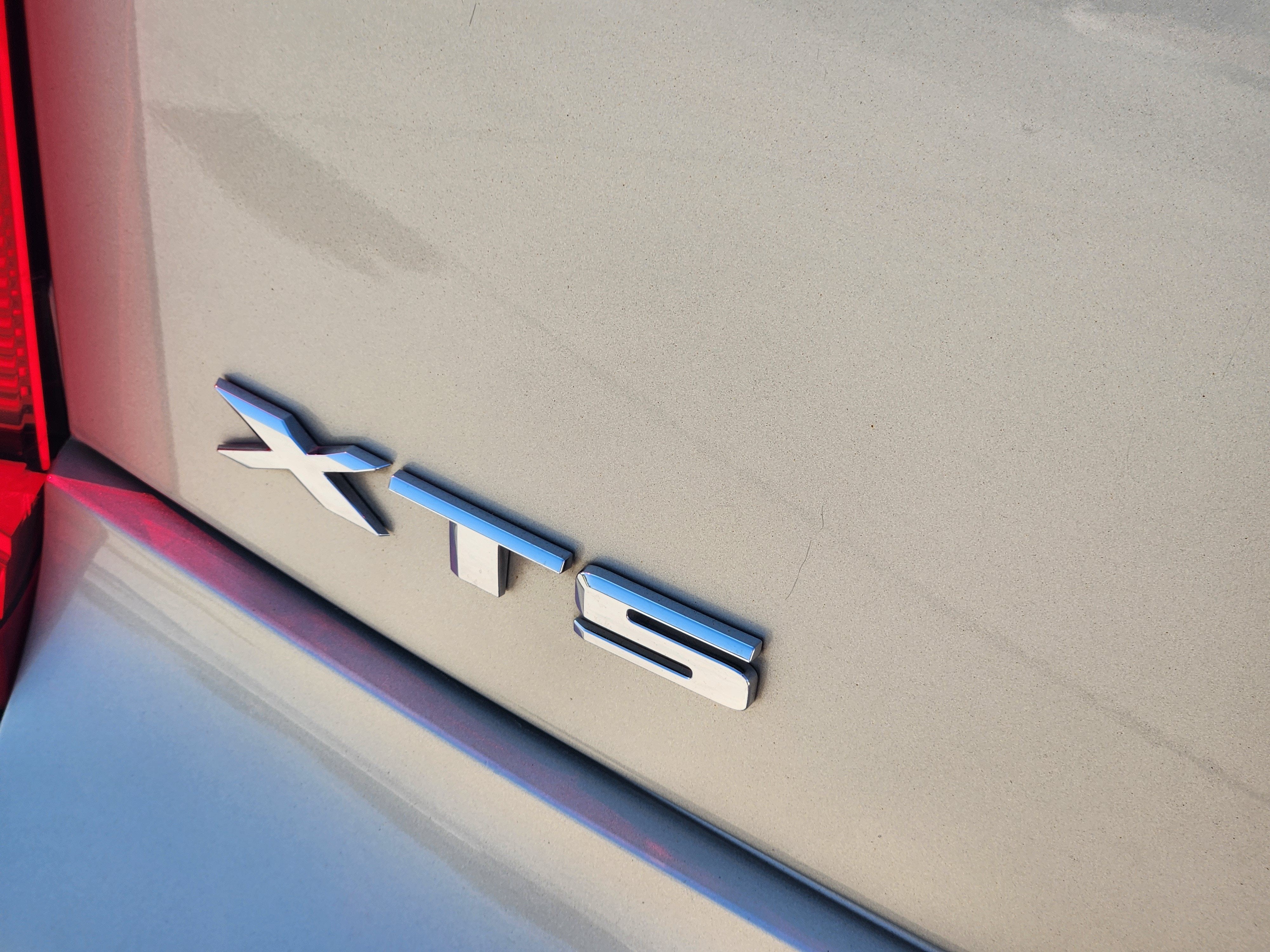 2015 Cadillac XTS Luxury